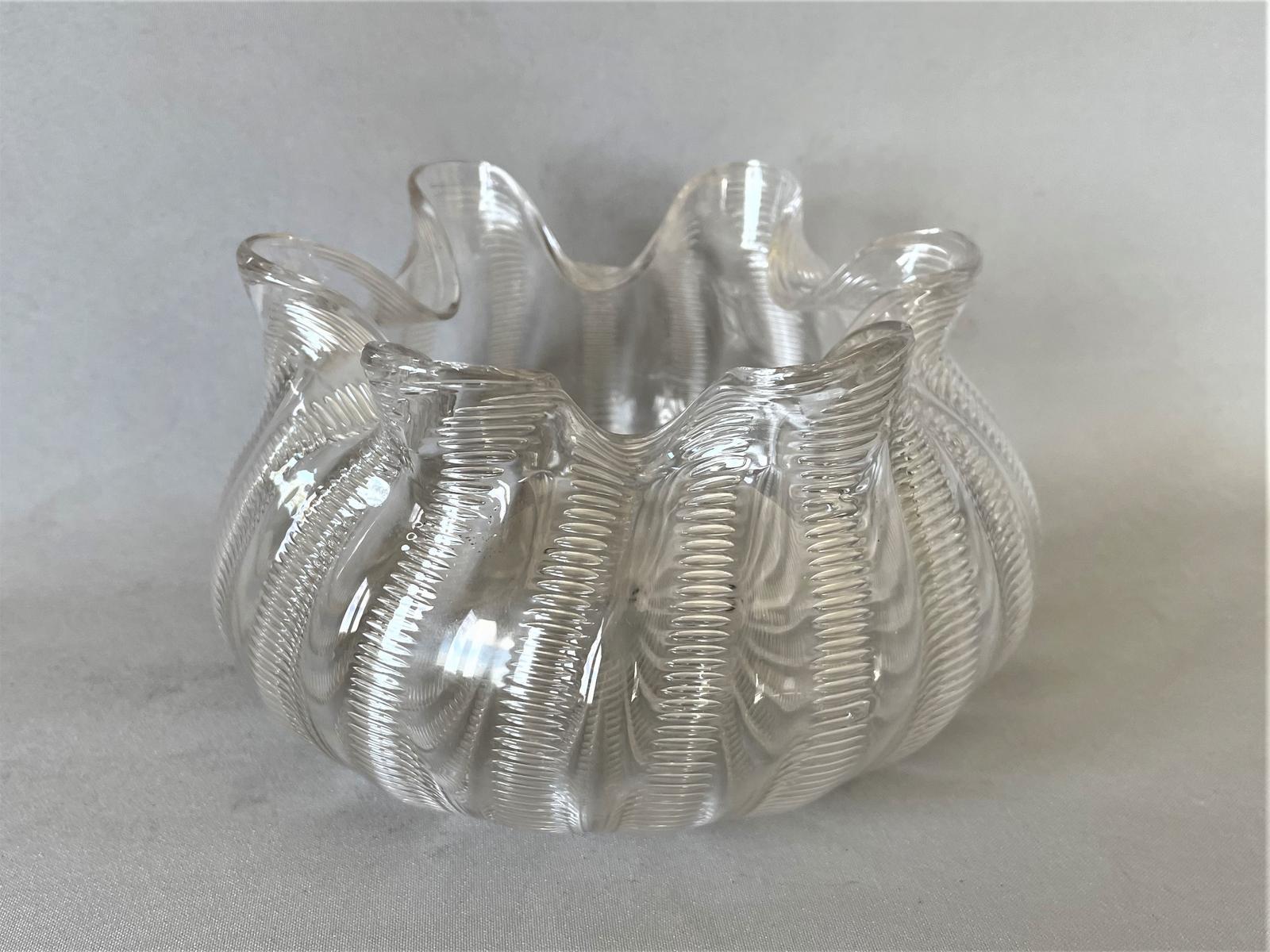 Attractive Victorian Wrythen Glass Rose Bowl (1 of 6)