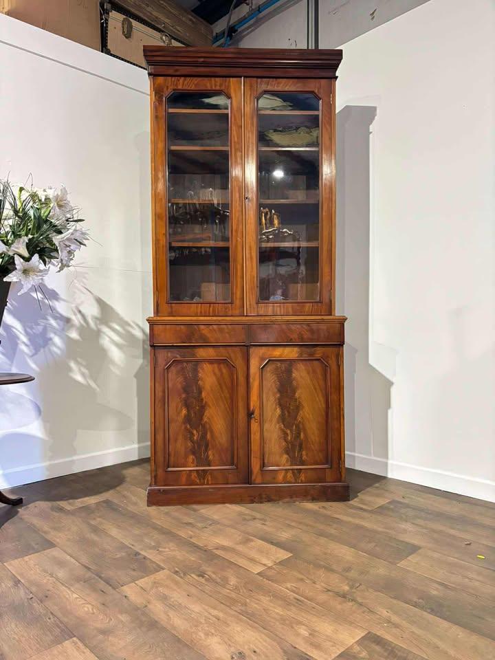Victorian Mahogany Bookcase (1 of 19)