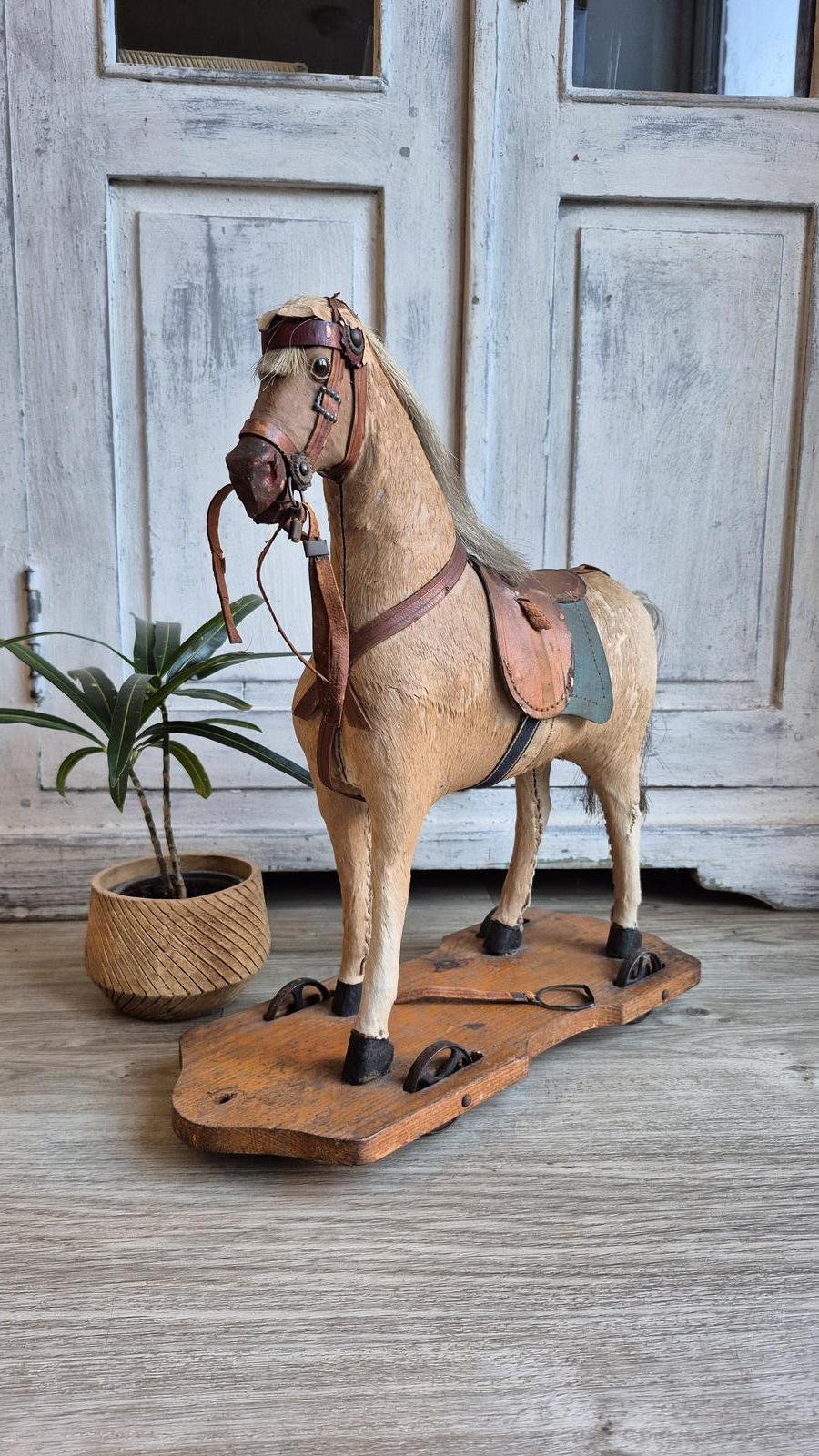 Antique Pull Toy Horse, (1 of 27)