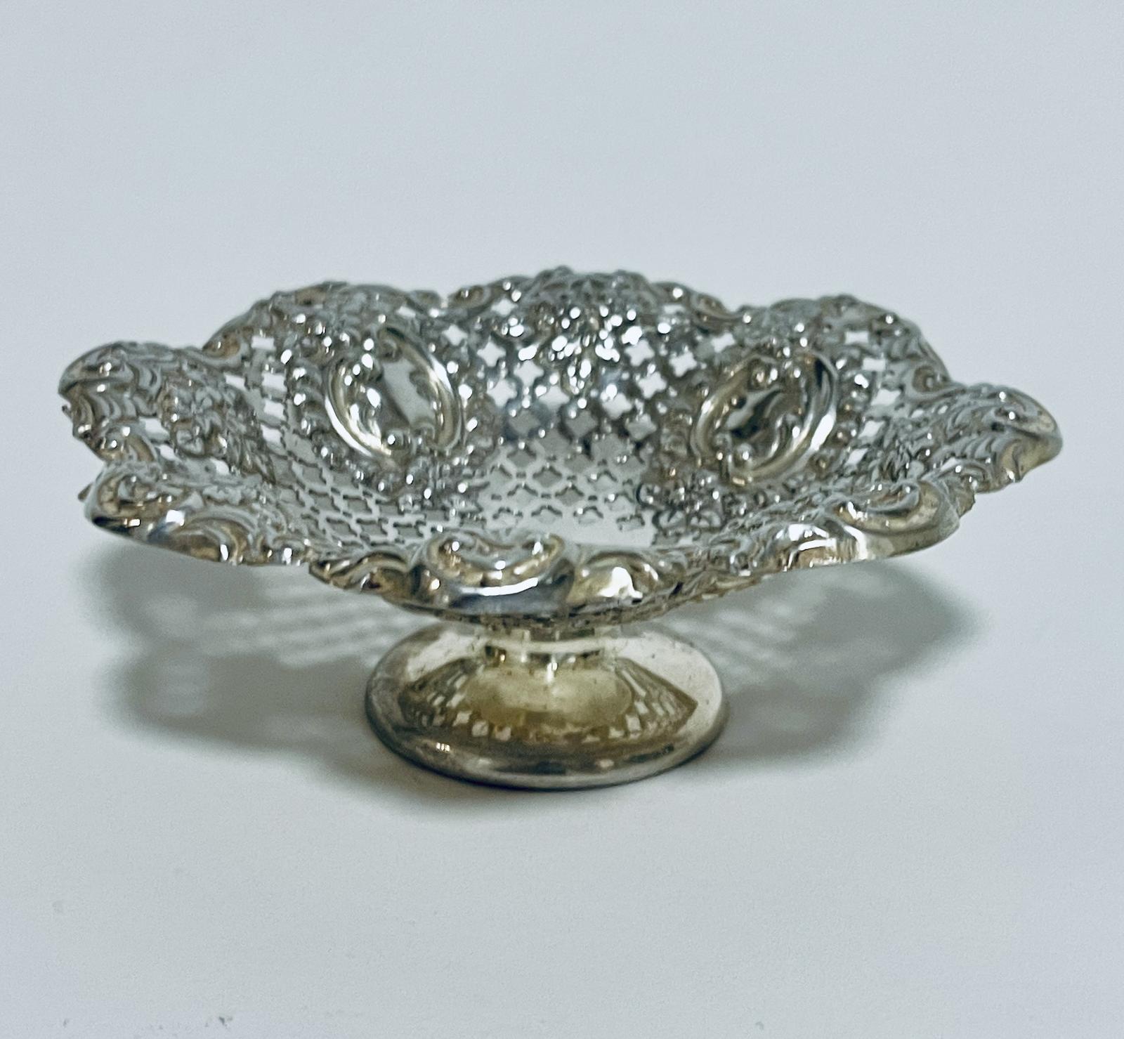 Antique Silver Pierced Dish (1 of 7) Antique Silver Pierced Dish (1 of 7)