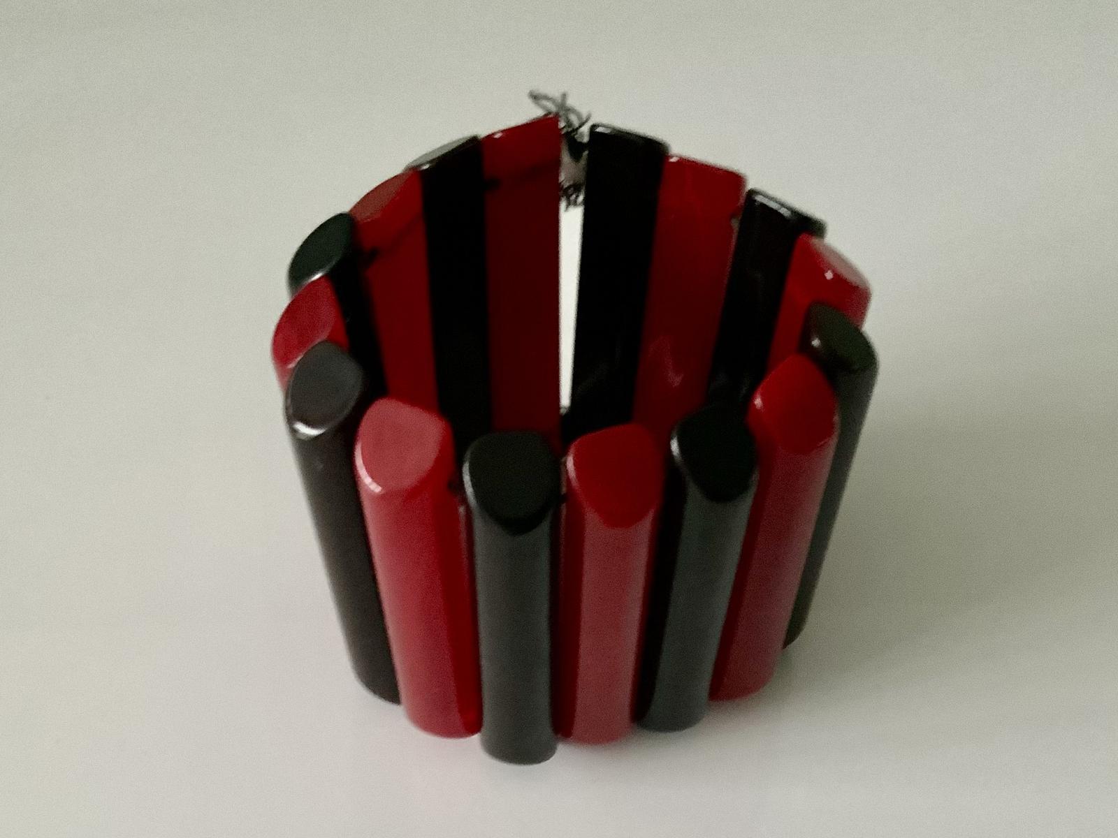 Bakelite Bracelet (1 of 4) Bakelite Bracelet (1 of 4)