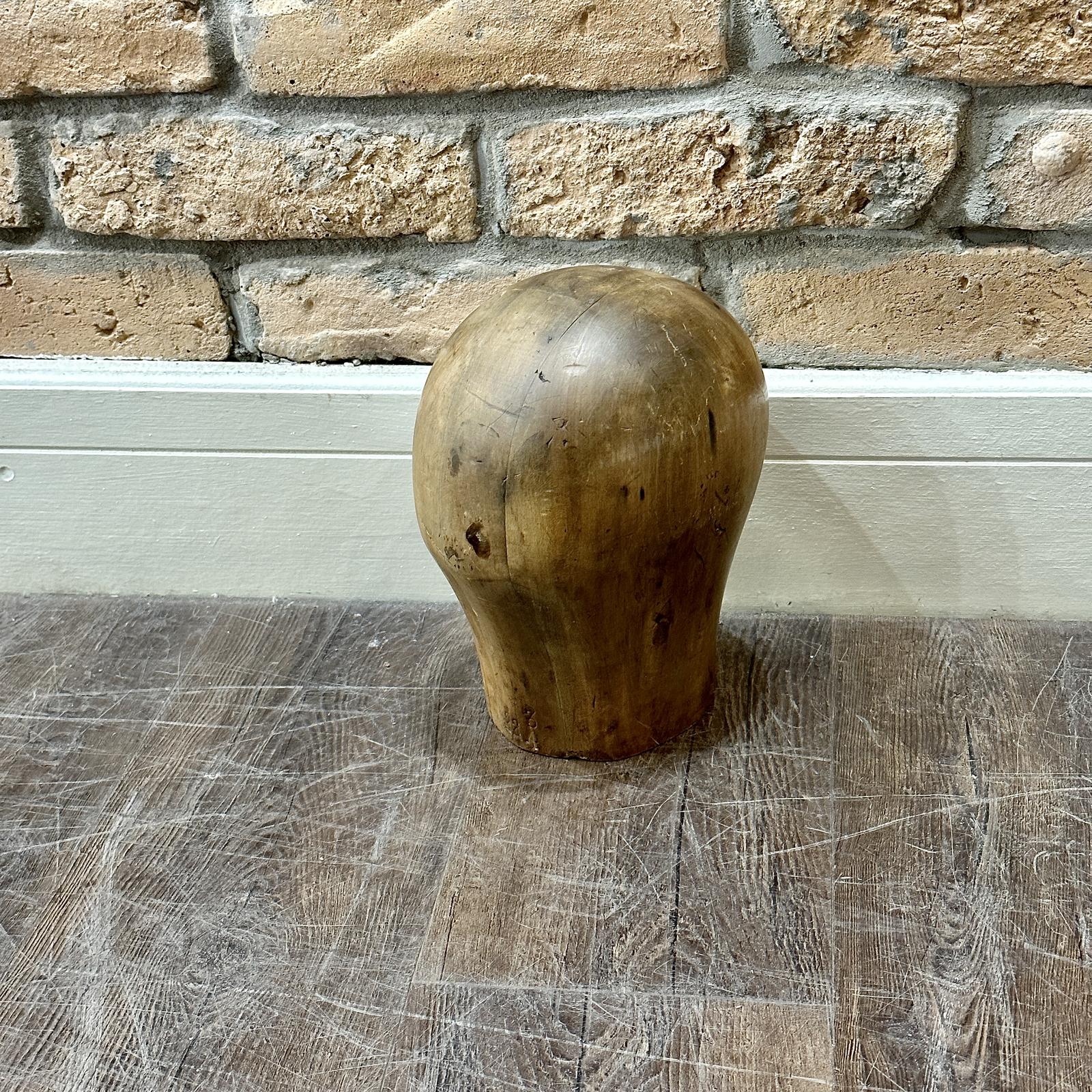 Early 20th Century Hat Mould c.1920 (1 of 5) Early 20th Century Hat Mould c.1920 (1 of 5)