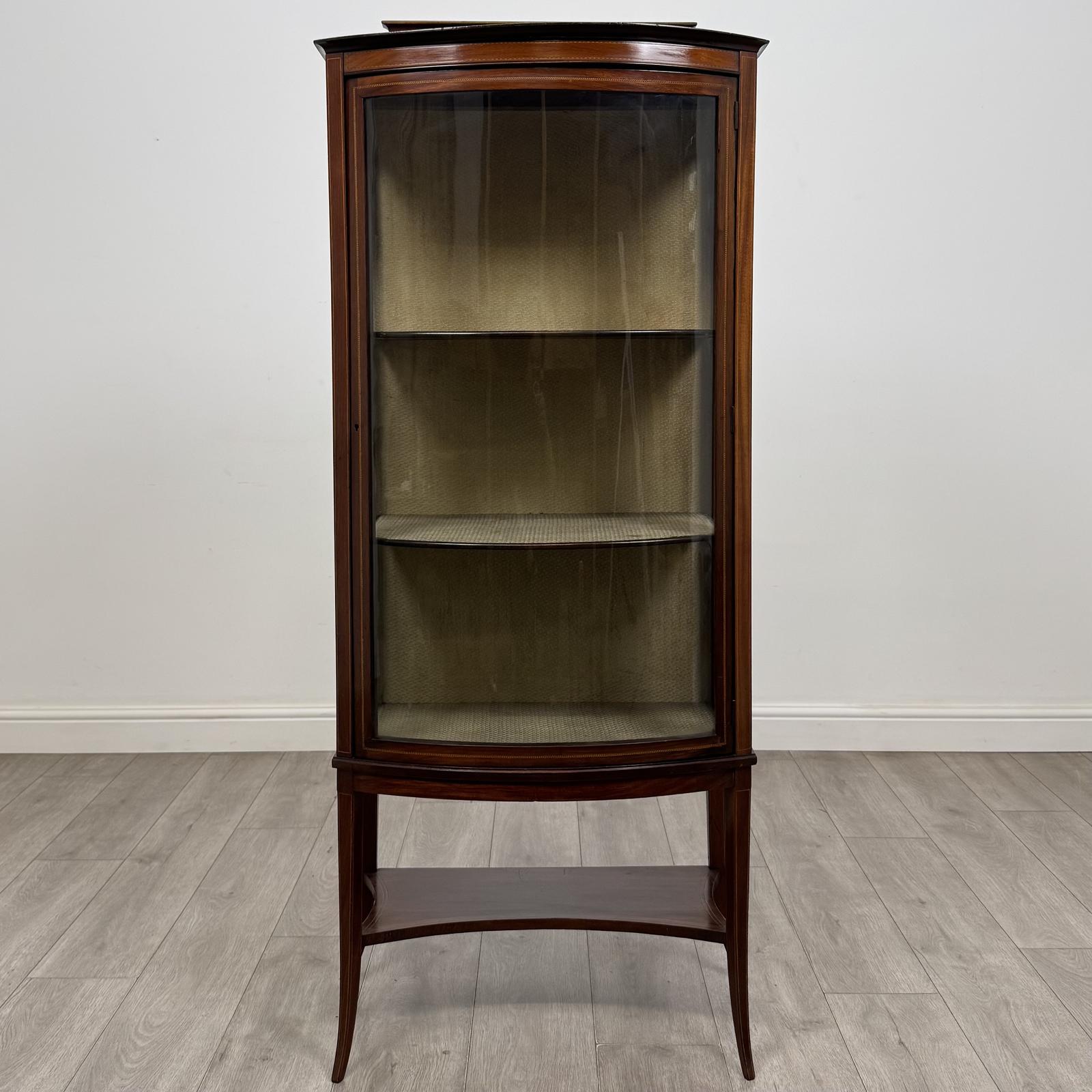 Antique 20th Century Edwardian Bow Front Cabinet in Mahogany (1 of 10) Antique 20th Century Edwardian Bow Front Cabinet in Mahogany (1 of 10)