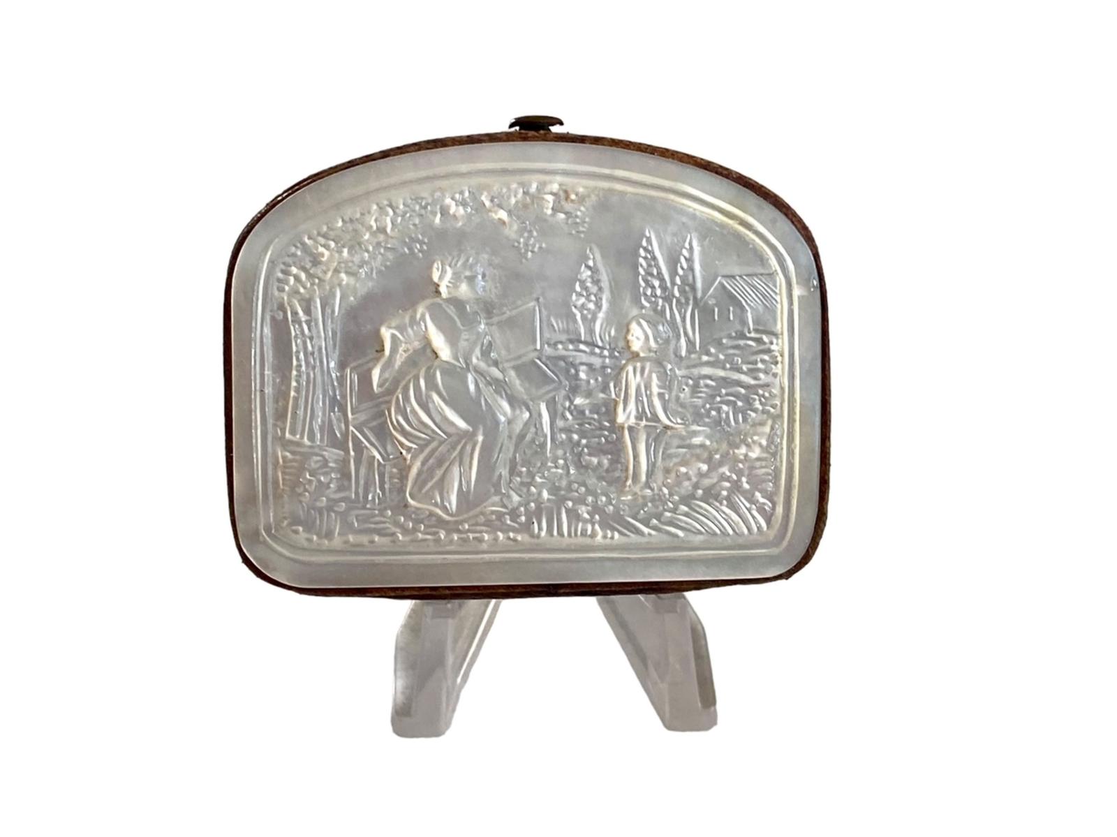 Antique Carved Mother of Pearl Coin Purse Circa 1880 (1 of 8)