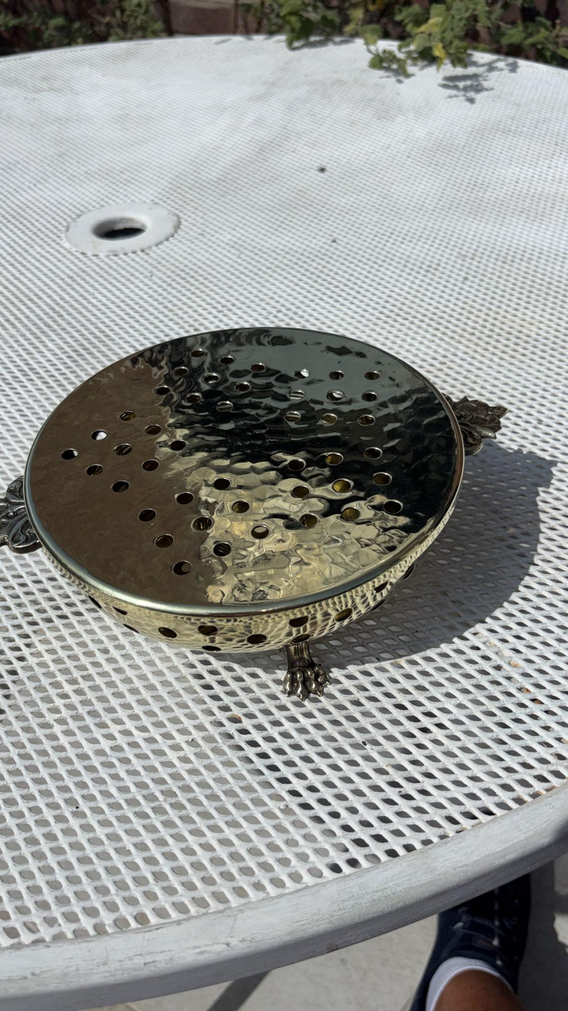 Decorative Solid Brass Pot-pouri Dish with Cover (1 of 3) Decorative Solid Brass Pot-pouri Dish with Cover (1 of 3)