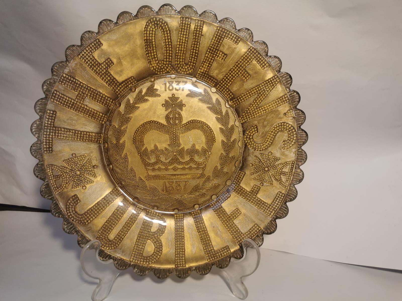 Glass Victorian Jubilee Plate (1 of 2)
