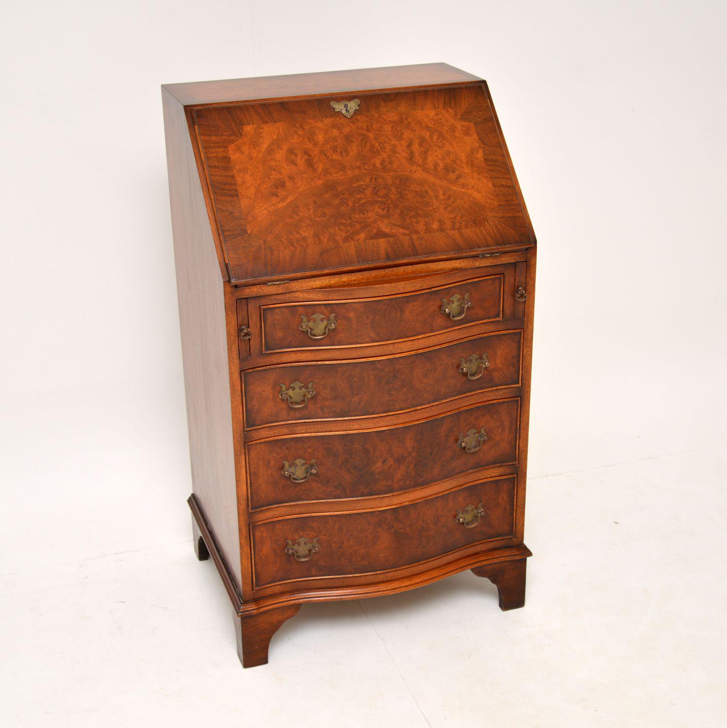 Georgian Style Burr Walnut Bureau c.1930 (1 of 10) Georgian Style Burr Walnut Bureau c.1930 (1 of 10)