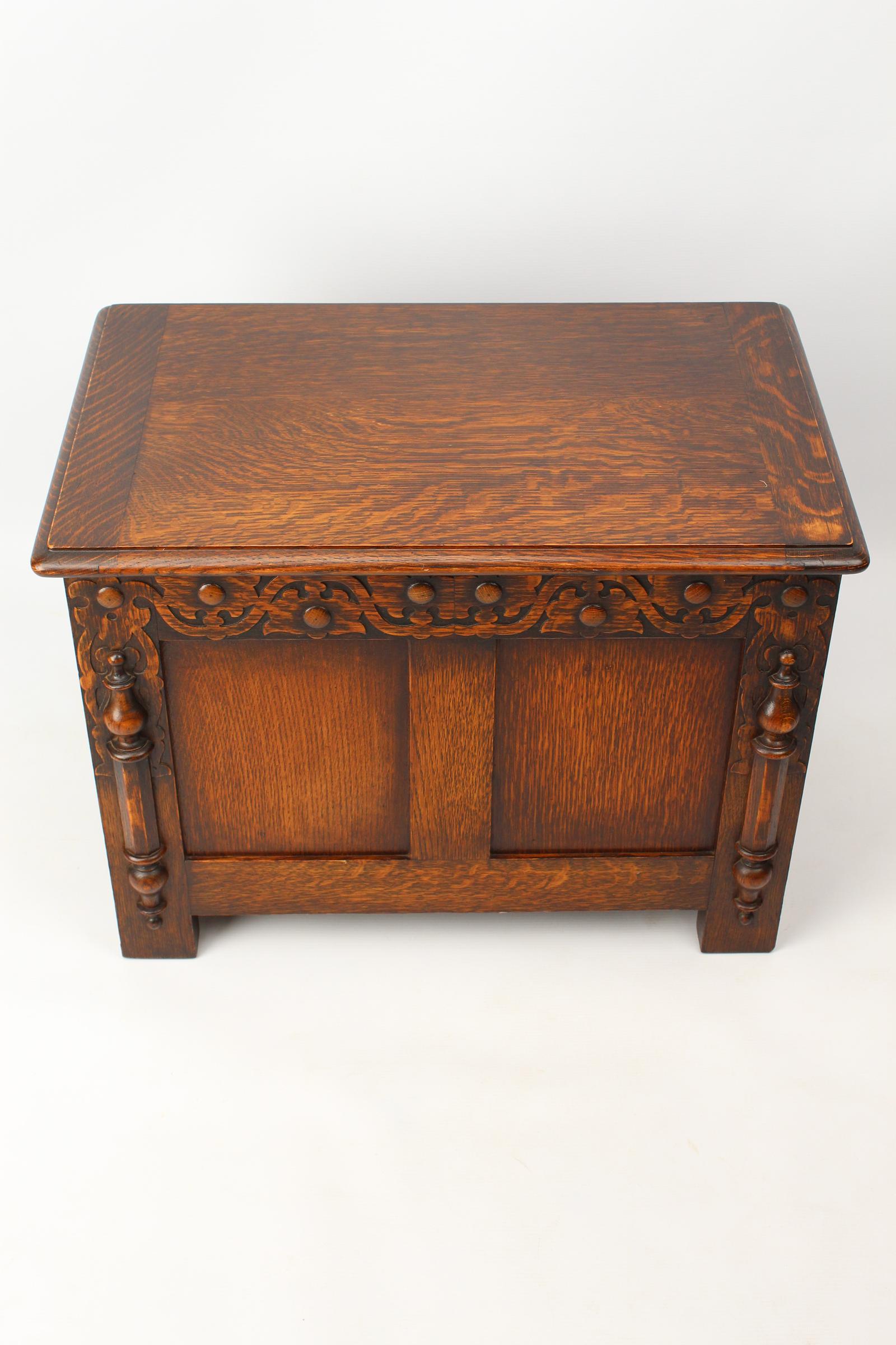 Small Edwardian Oak Chest / Coffer (1 of 13)