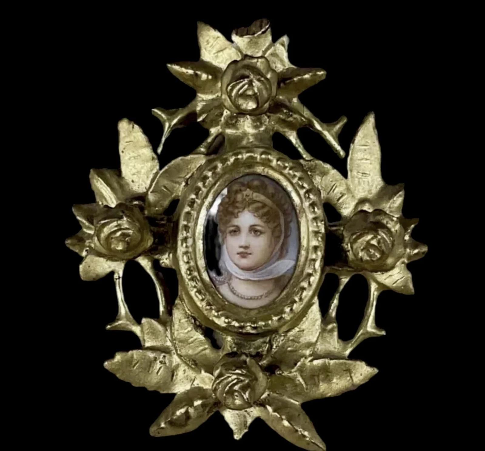 Mid Victorian KPM Style Miniature Ceramic Portrait Plaque Of A Lady In Florentine Oval Frame C1860 (1 of 6) Mid Victorian KPM Style Miniature Ceramic Portrait Plaque Of A Lady In Florentine Oval Frame C1860 (1 of 6)