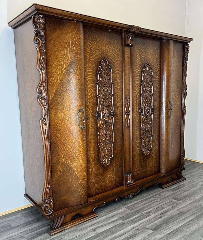 Vintage French Carved 4 Door Armoire Wardrobe (1 of 10) Vintage French Carved 4 Door Armoire Wardrobe (1 of 10)