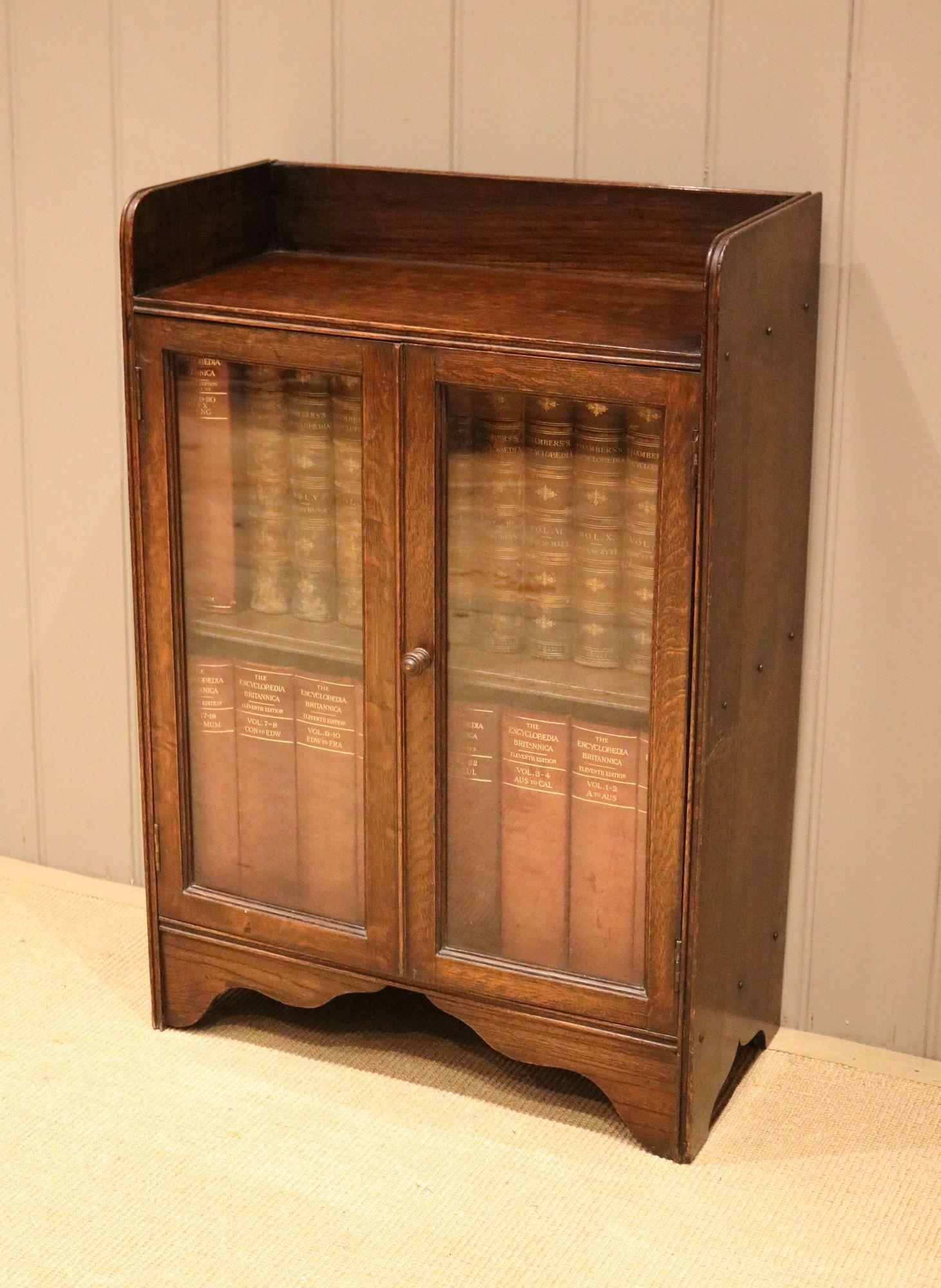 Small Oak Glazed Bookcase (1 of 10) Small Oak Glazed Bookcase (1 of 10)