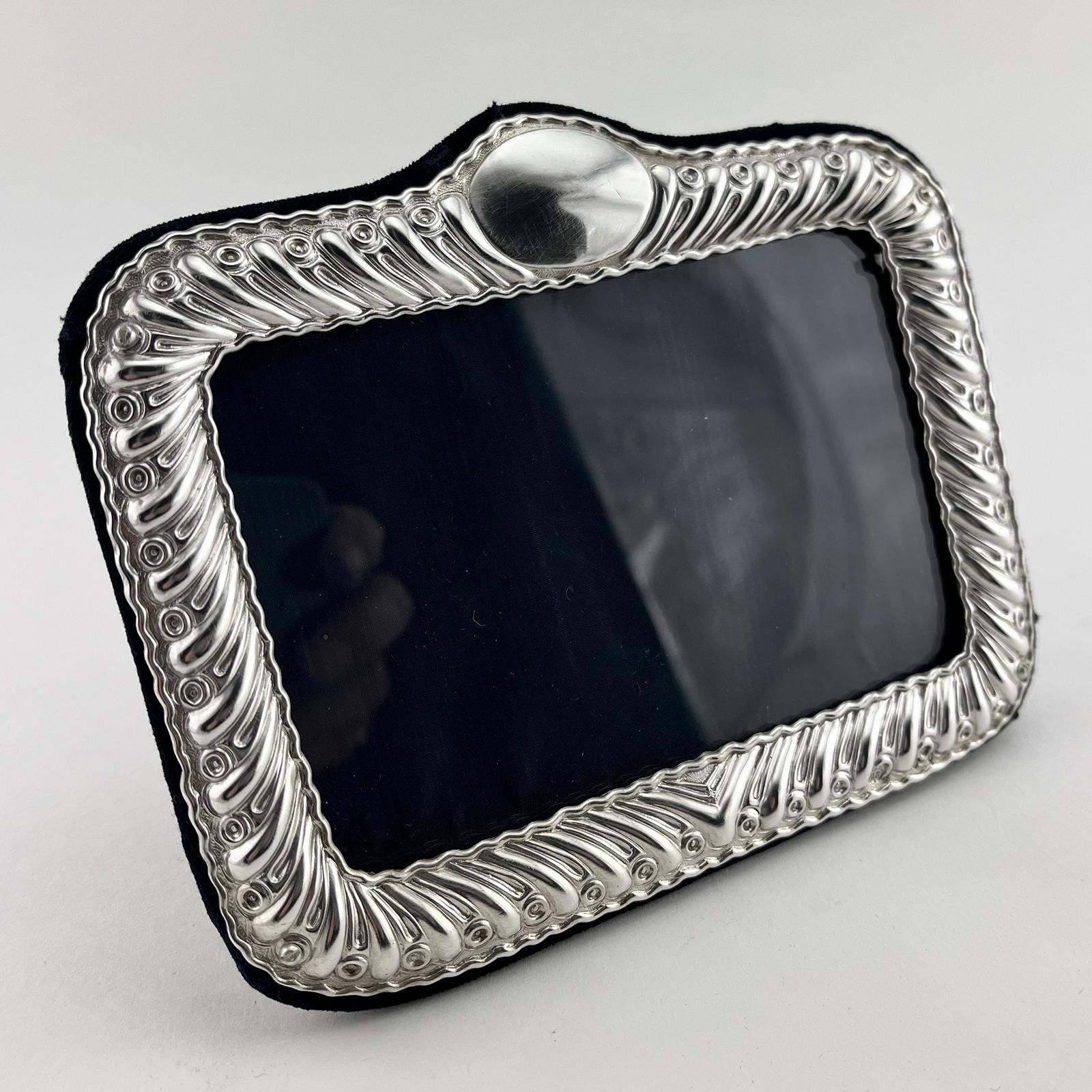 Victorian Sterling Silver William Comyns Photo Frame (1 of 7) Victorian Sterling Silver William Comyns Photo Frame (1 of 7)