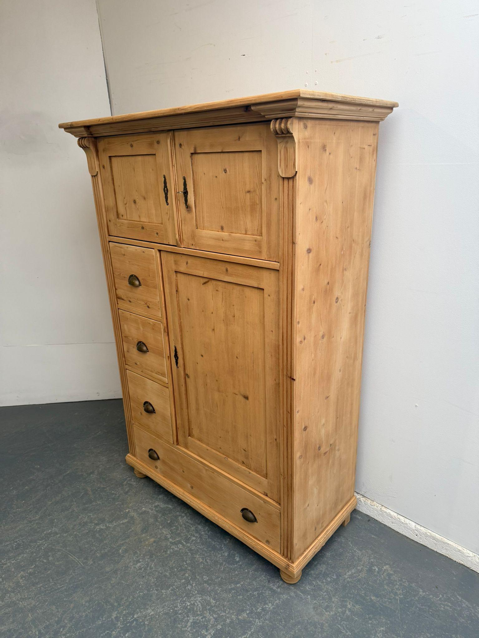 A Superb 1 Piece Victorian Antique / Old Pine Child's Wardrobe to Wax/paint (1 of 9)