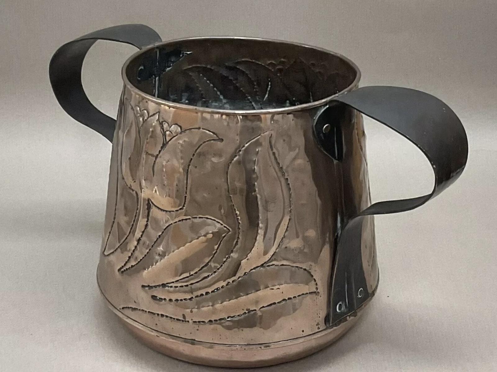 Arts & Crafts Repousse Copper & Wrought Iron Planter / Jardiniere Antique Victorian c.1880 (1 of 6) Arts & Crafts Repousse Copper & Wrought Iron Planter / Jardiniere Antique Victorian c.1880 (1 of 6)