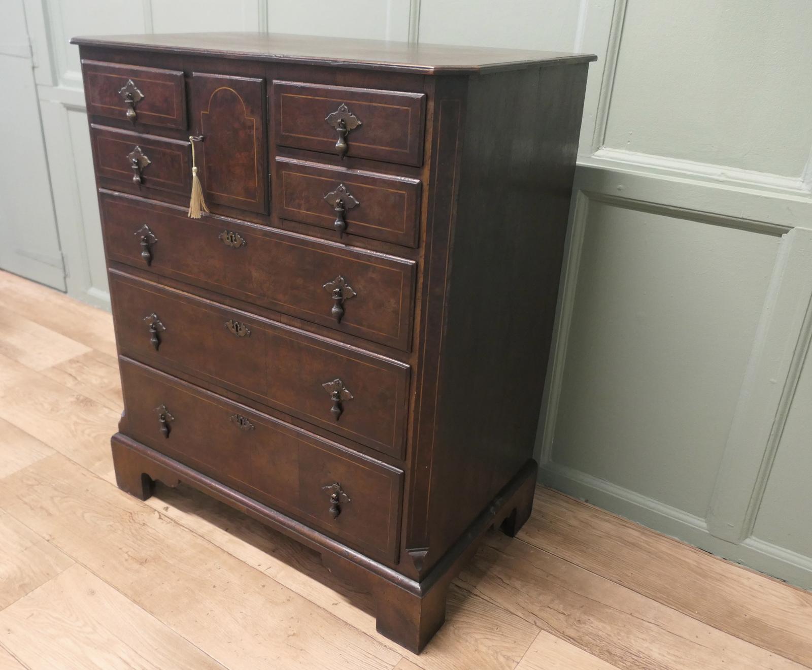 18th Century Georgian Norfolk Walnut & Oak Chest of Drawers (1 of 7) 18th Century Georgian Norfolk Walnut & Oak Chest of Drawers (1 of 7)