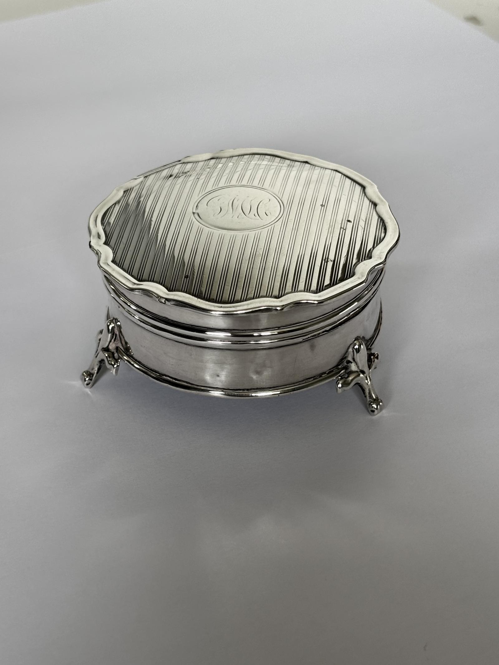 Antique George V Silver Dressing Table Jewellery Box Ring Trinket - Birmingham 1923 (1 of 11) Antique George V Silver Dressing Table Jewellery Box Ring Trinket - Birmingham 1923 (1 of 11)