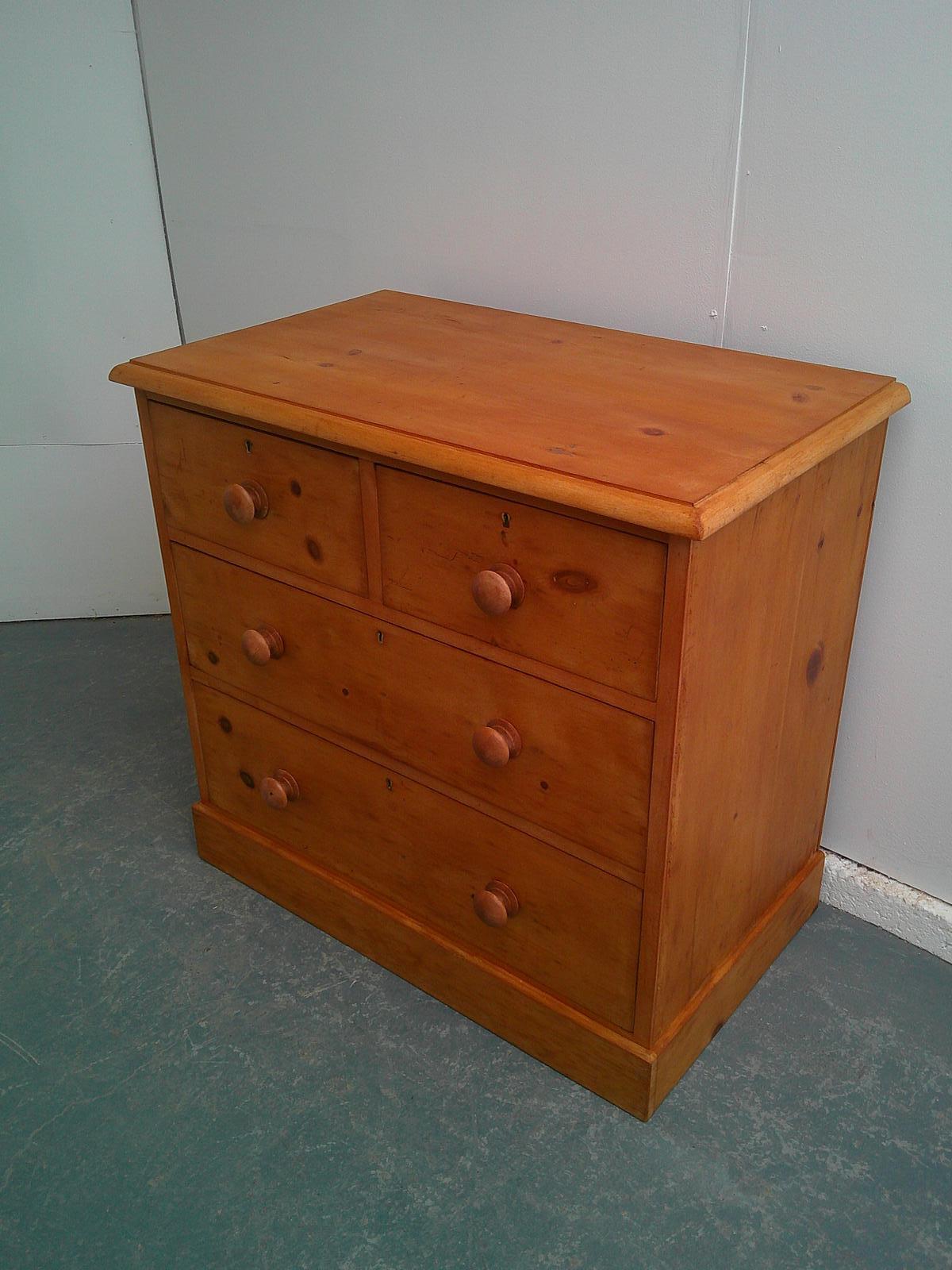 Mint Clean Victorian Antique Pine Waxed 4 Drawer Chest of Drawers (1 of 10)
