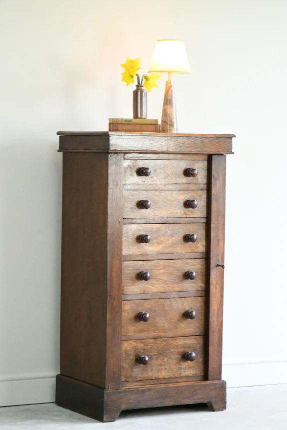 Victorian Oak Chest of Drawers - main image