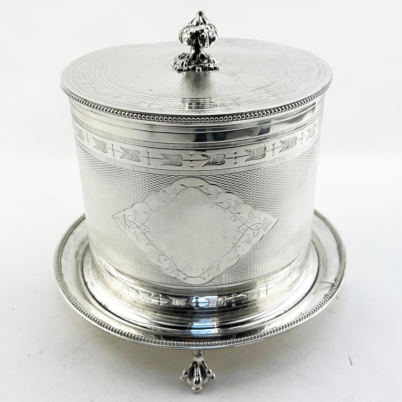Engine Turned Pattern Victorian Silver Plated Biscuit Barrel (1 of 7) Engine Turned Pattern Victorian Silver Plated Biscuit Barrel (1 of 7)