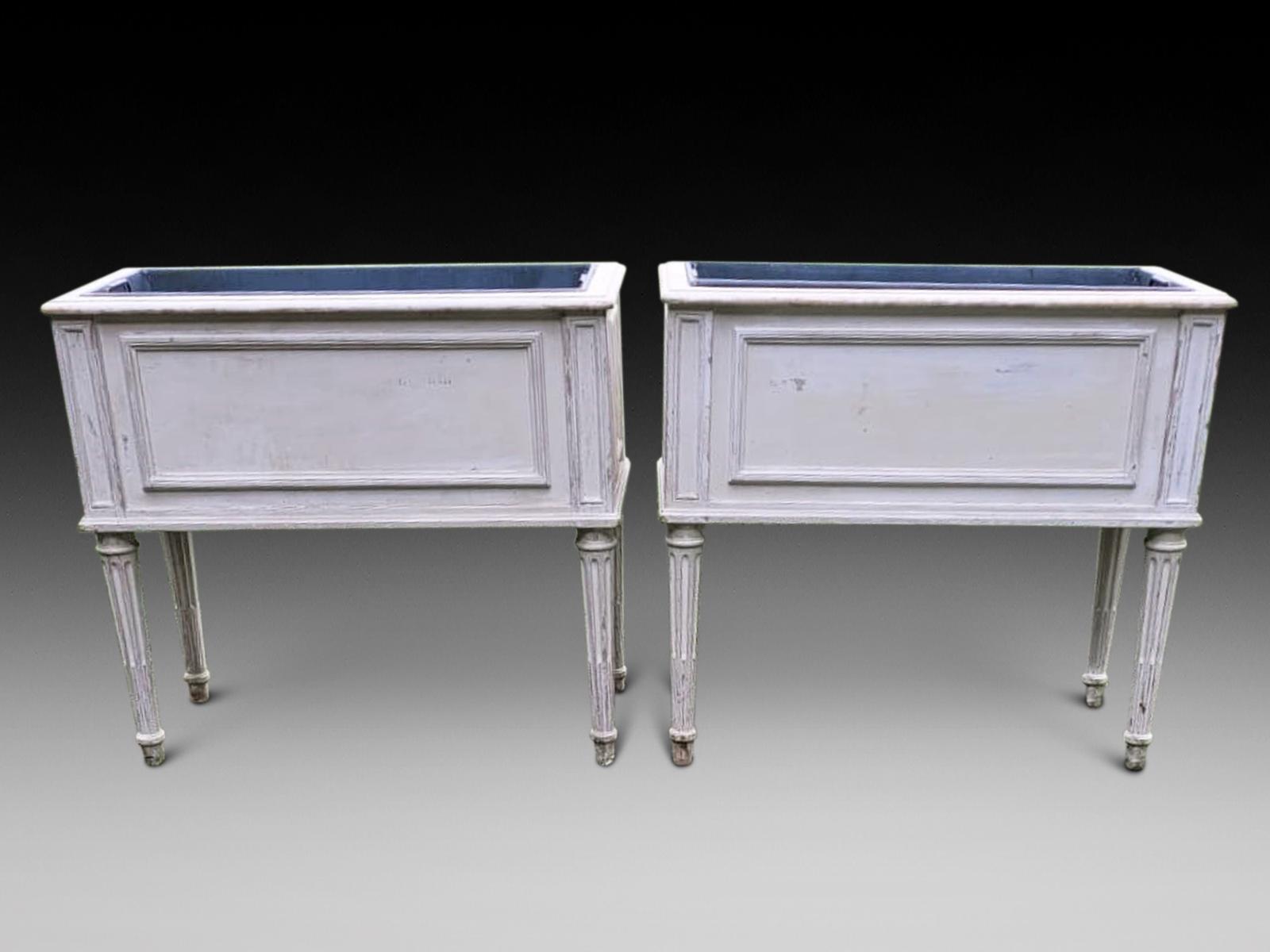 Pair of Georgian Style Garden Planters (1 of 4)