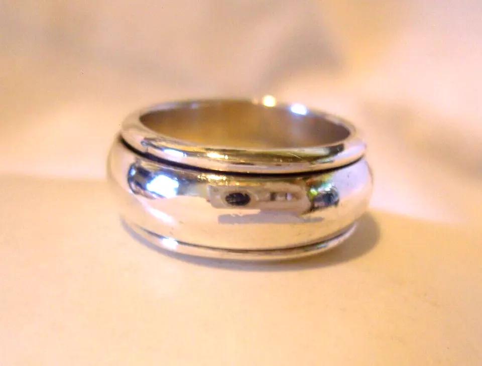 Silver Ring 925 Vintage 1970s Wide Spinner Fidget Ring Size UK S Usa 8 (1 of 6) Silver Ring 925 Vintage 1970s Wide Spinner Fidget Ring Size UK S Usa 8 (1 of 6)