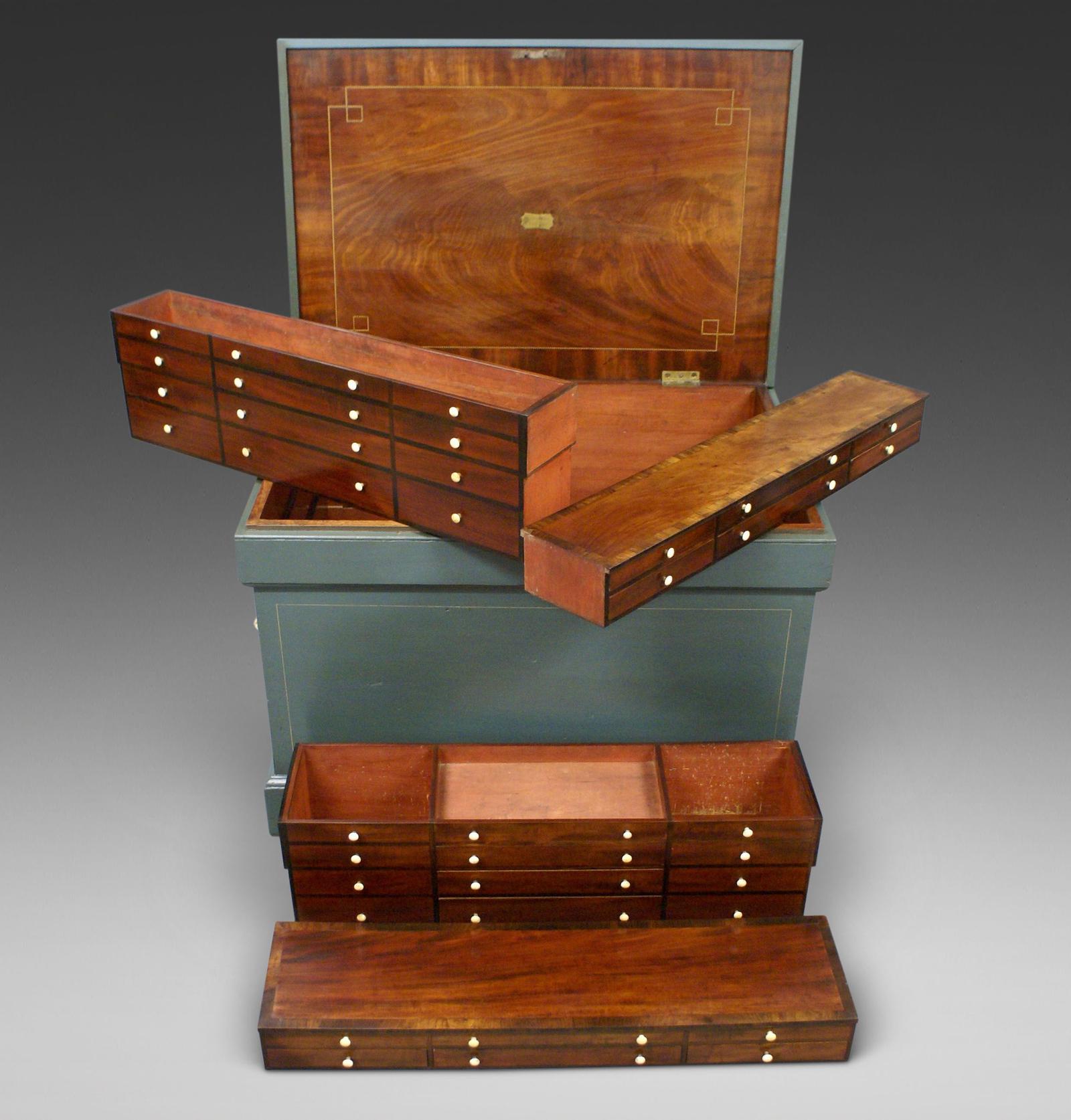 A Superb Cabinet Makers Tool Chest (1 of 7) A Superb Cabinet Makers Tool Chest (1 of 7)