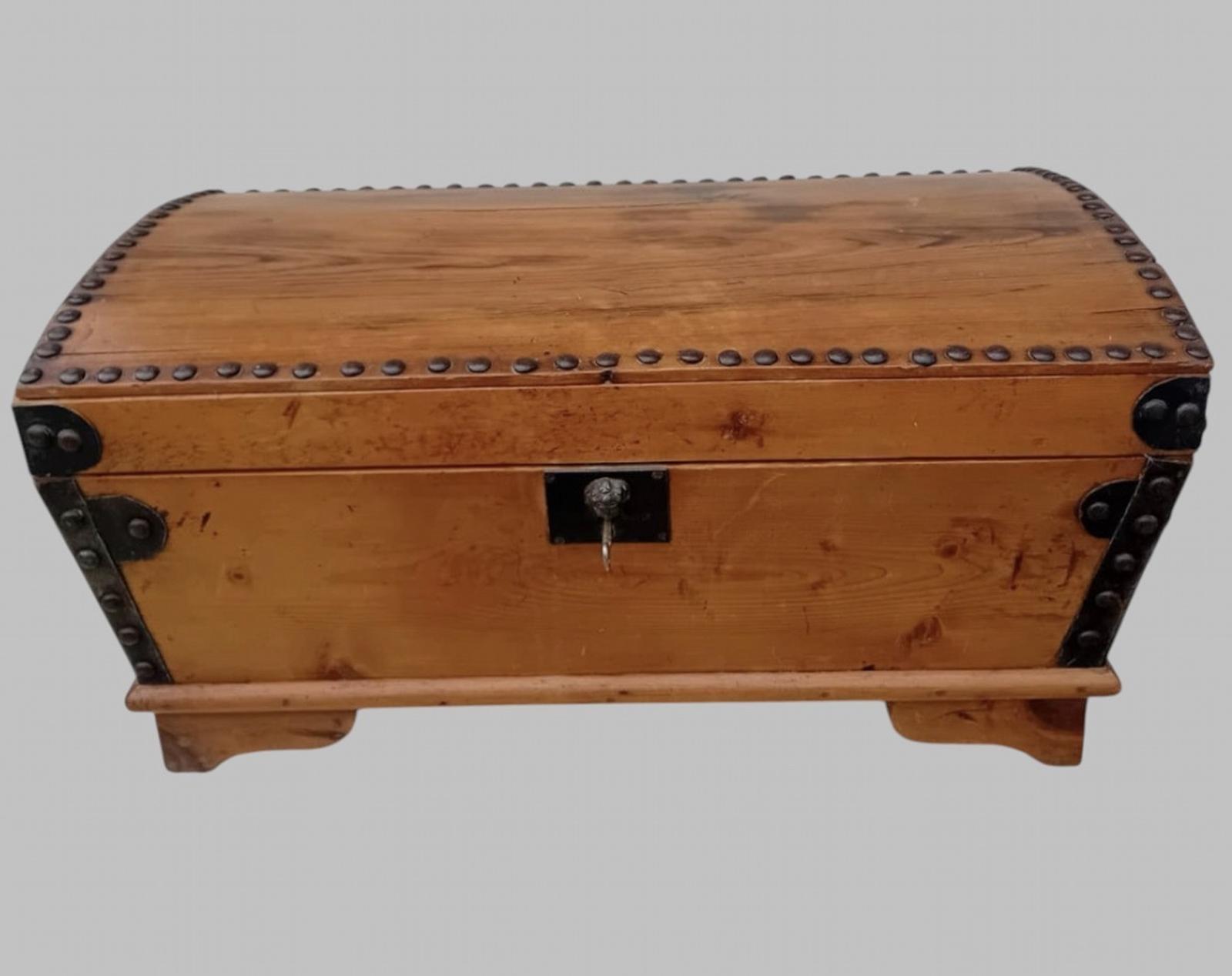 Early 20th Century Pine & Iron-bound Chest (1 of 7) Early 20th Century Pine & Iron-bound Chest (1 of 7)