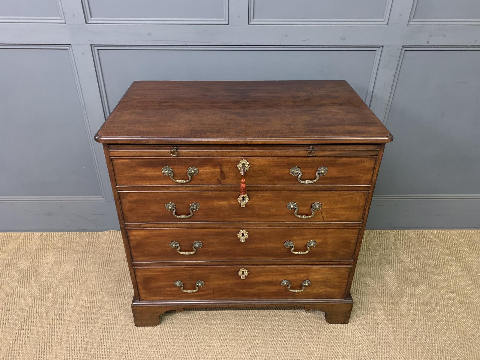 George III Mahogany Bachelors Chest of Drawers (1 of 22)