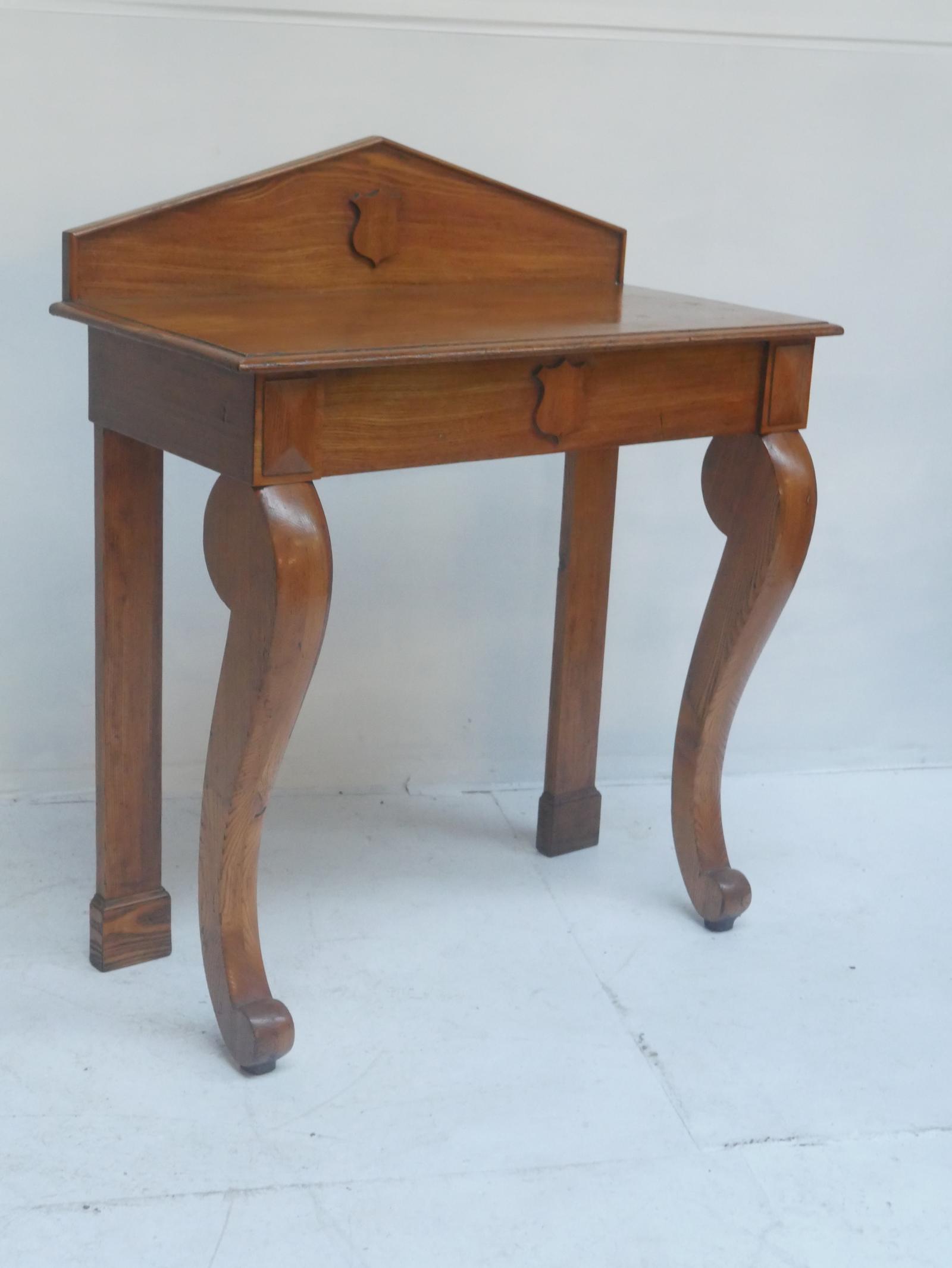 Small Scottish Hall Console Table (1 of 8) Small Scottish Hall Console Table (1 of 8)