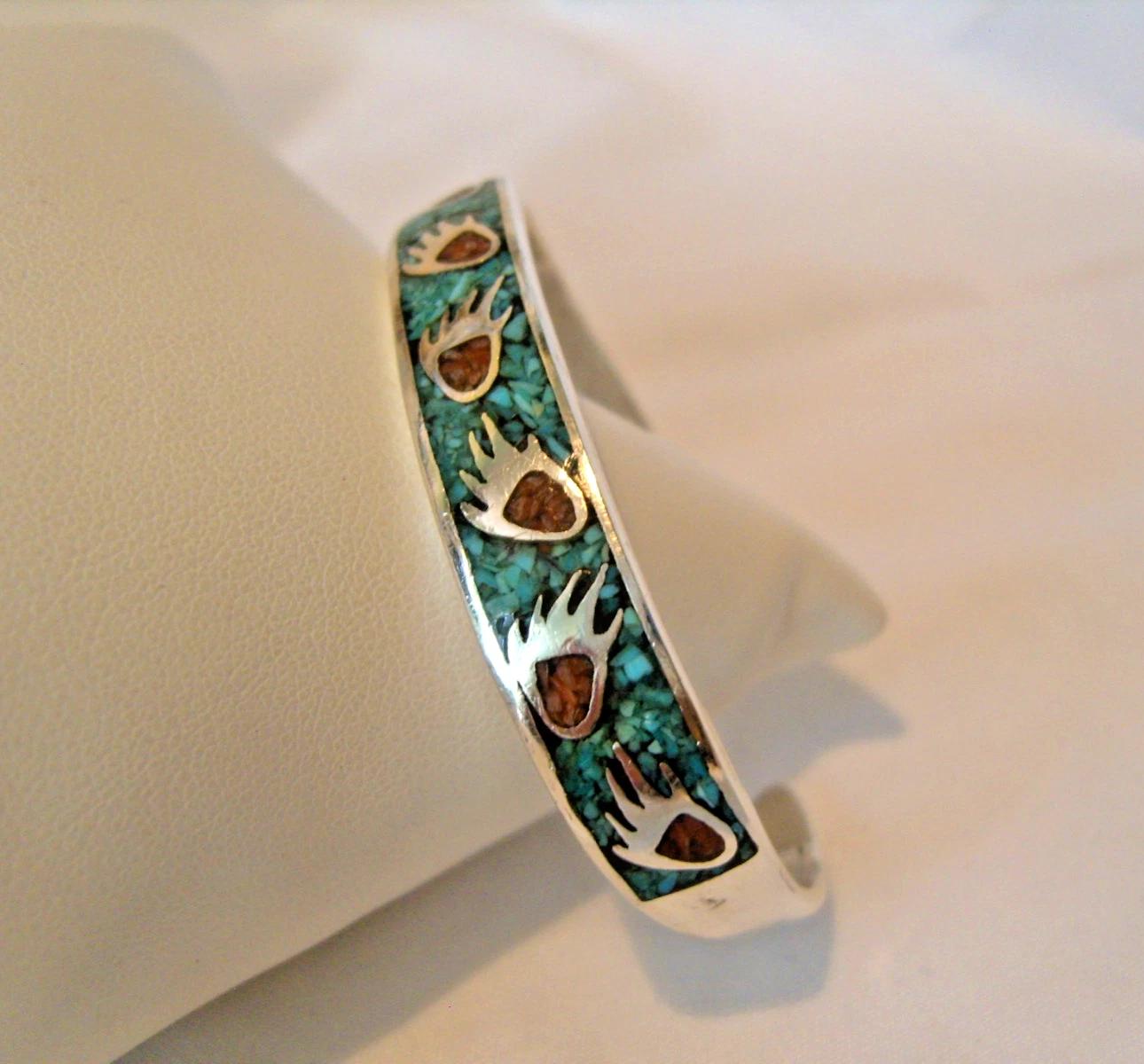 Bracelet Silver Turquoise Bear Paw Navajo Vintage Bangle Heavy 20.9 Grams (1 of 10) Bracelet Silver Turquoise Bear Paw Navajo Vintage Bangle Heavy 20.9 Grams (1 of 10)