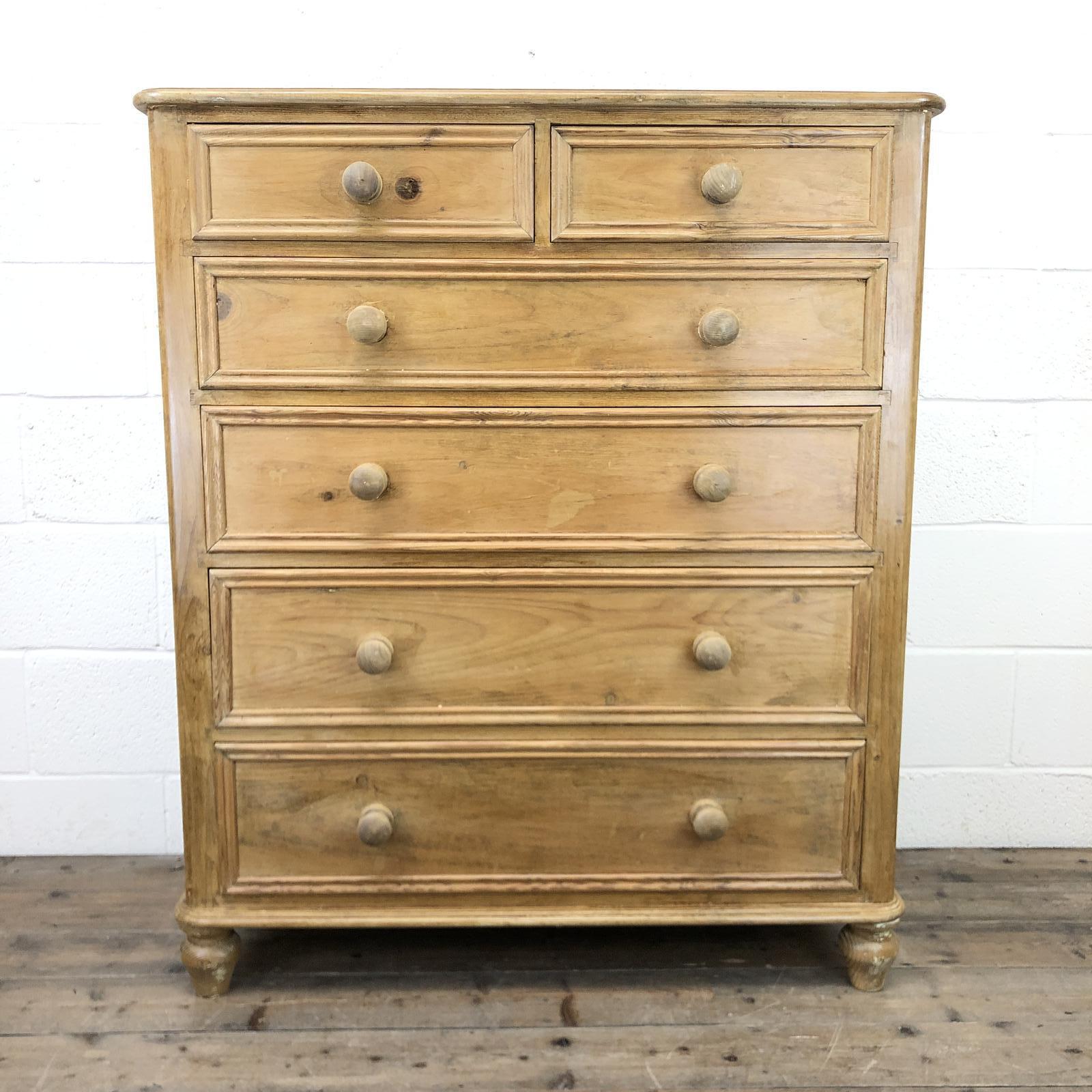Large Vintage Pine Chest of Drawers (1 of 8) Large Vintage Pine Chest of Drawers (1 of 8)
