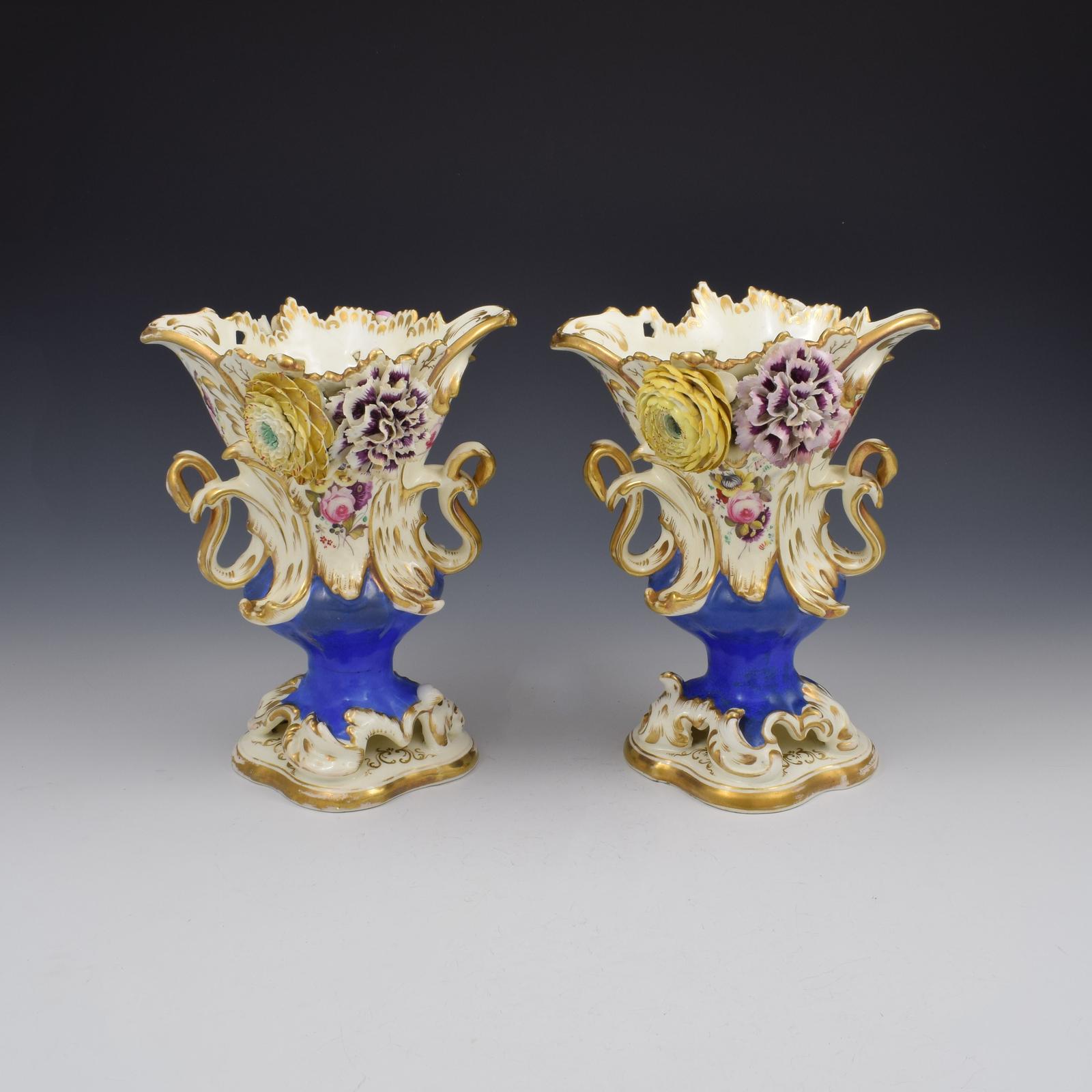 Stunning Pair of Coalport Porcelain Coalbrookdale Rococo Flower Encrusted Vases c.1835 (1 of 16)