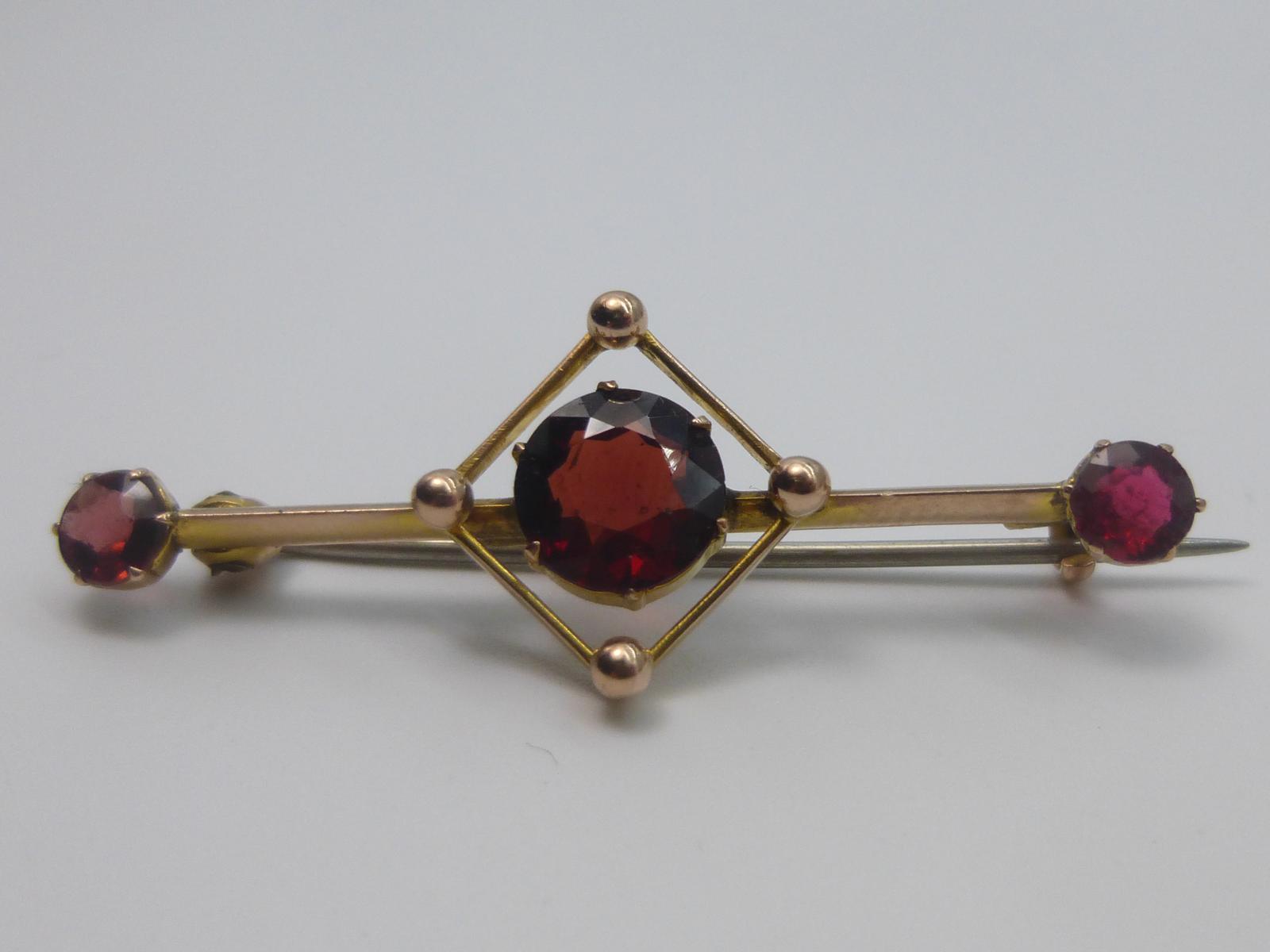 Garnet & Gold Brooch (1 of 5)