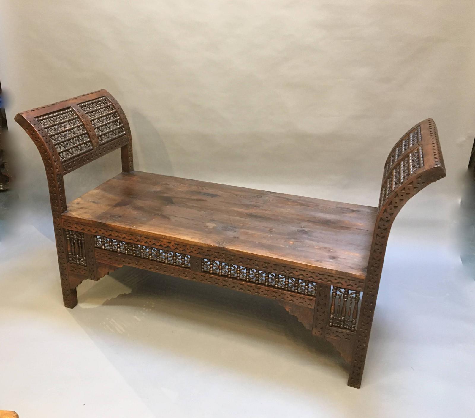 Moorish Ottoman Window Seat (1 of 10)