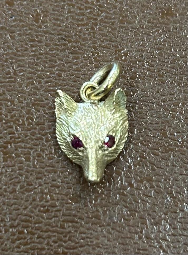9ct Fox Head Pendant (1 of 3) 9ct Fox Head Pendant (1 of 3)