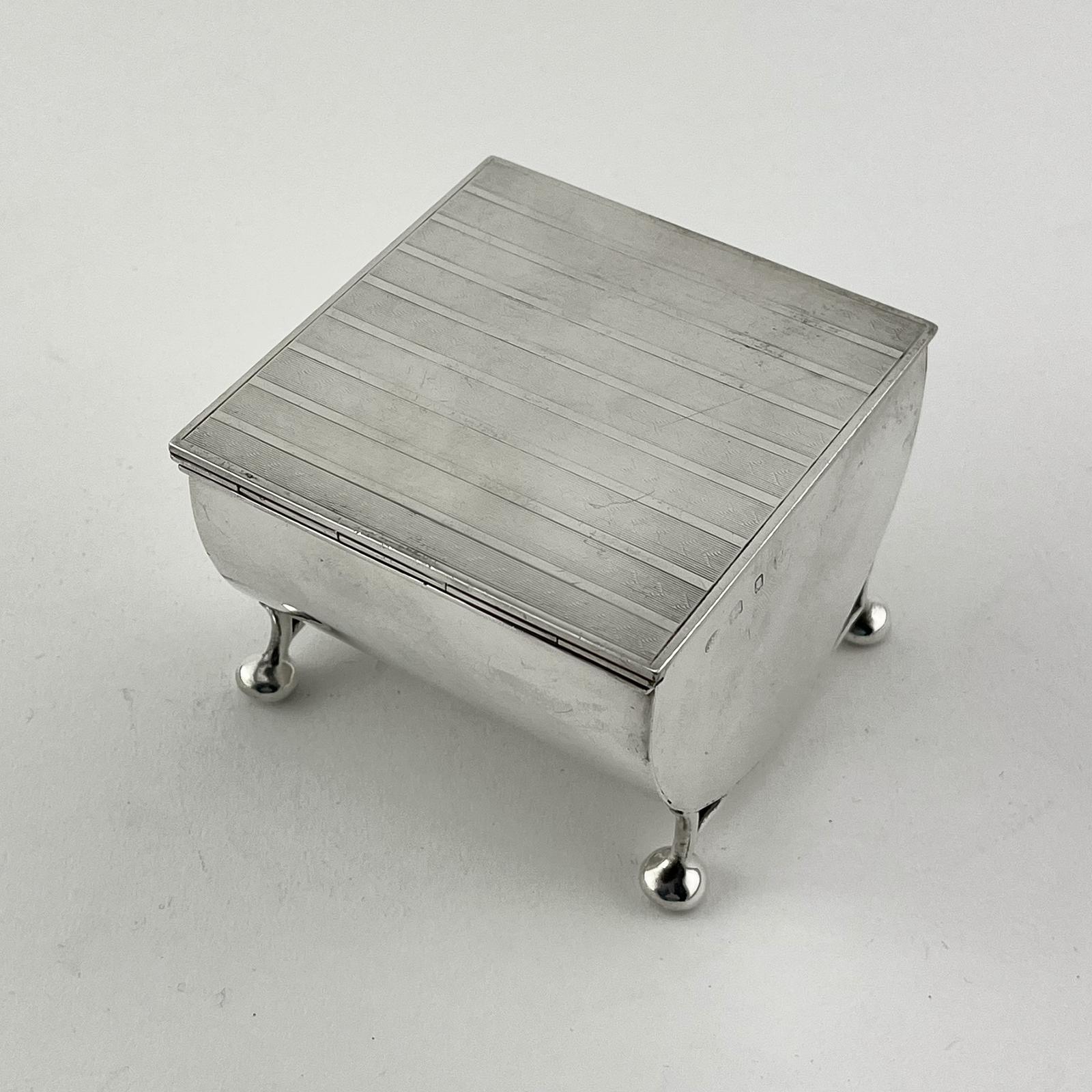 Square Sterling Silver Trinket Box with Engine Turned Lid (1 of 7)
