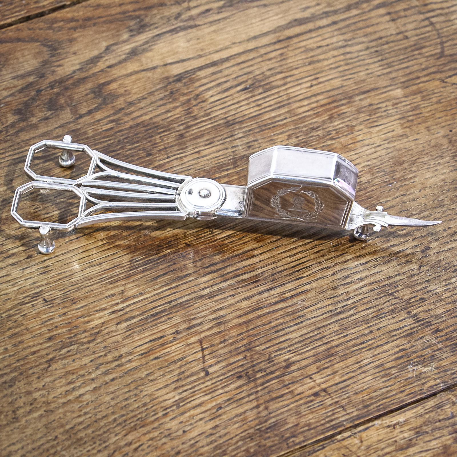 Georgian Silver Wick Trimmer (1 of 11) Georgian Silver Wick Trimmer (1 of 11)