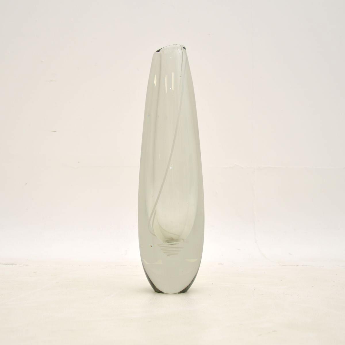 Vintage Glass Serpentini Vase by Gunnel Nyman for Nuutajarvi Notsjo (1 of 9) Vintage Glass Serpentini Vase by Gunnel Nyman for Nuutajarvi Notsjo (1 of 9)