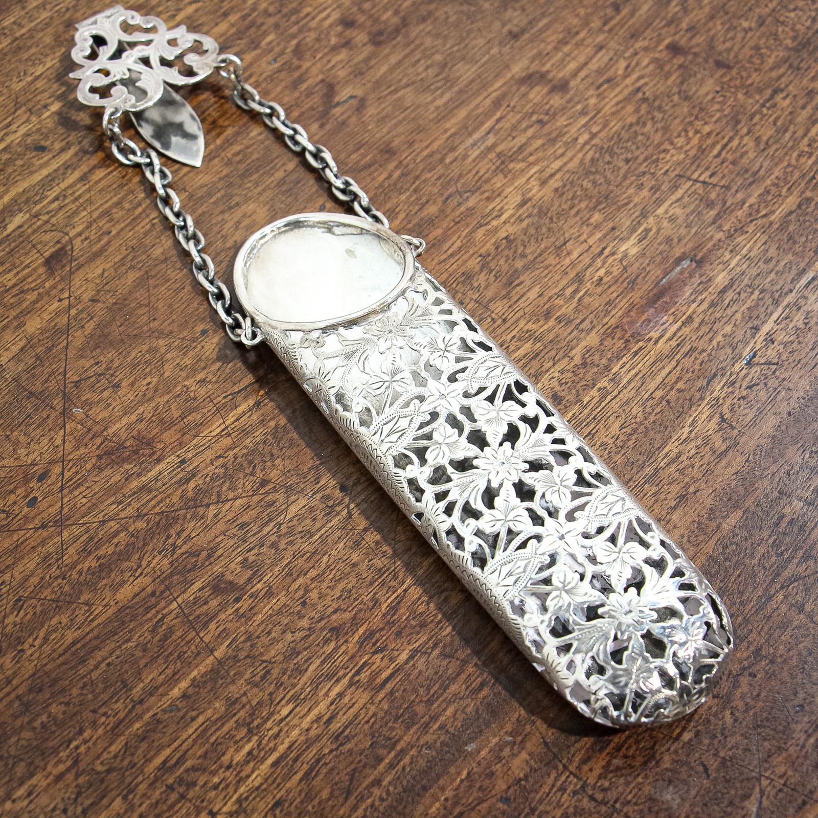 Victorian Silver Plated Chatelaine Case (1 of 8)