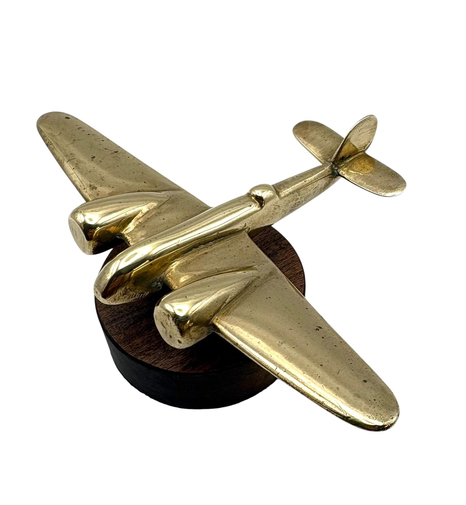 Mid Century Modern Brass Twin-Engined Aircraft Sculpture (1 of 8) Mid Century Modern Brass Twin-Engined Aircraft Sculpture (1 of 8)