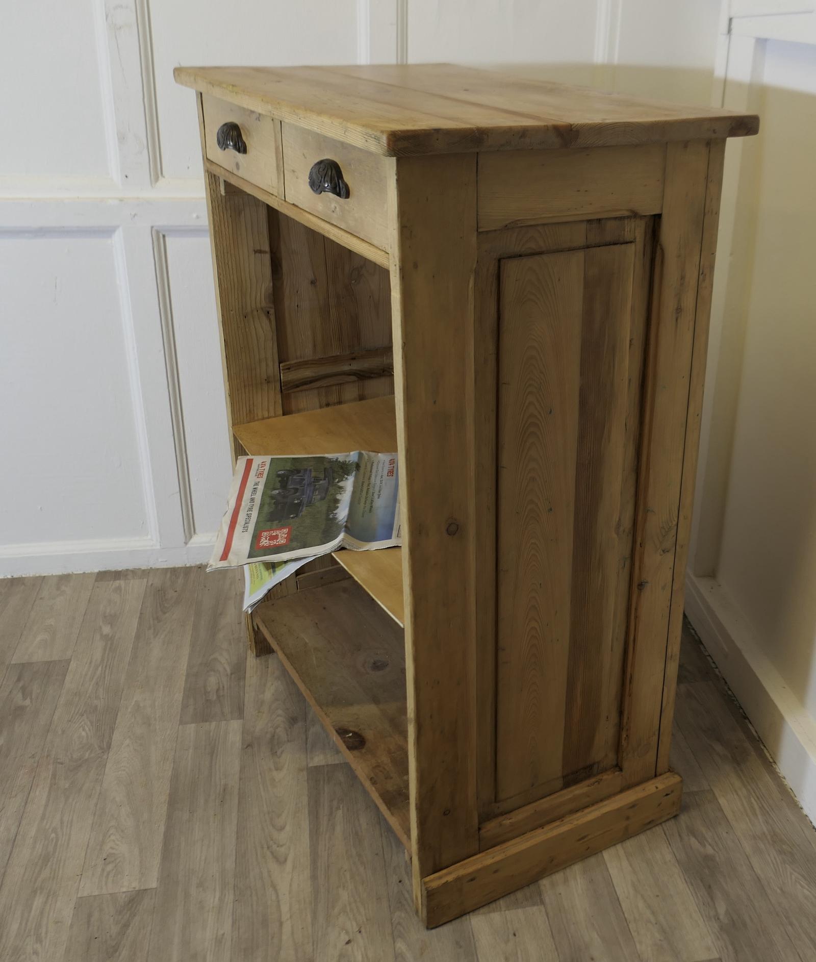 Hotel Restaurant Reception Hostess Greeting Station, Greeter in Pine (1 of 8)