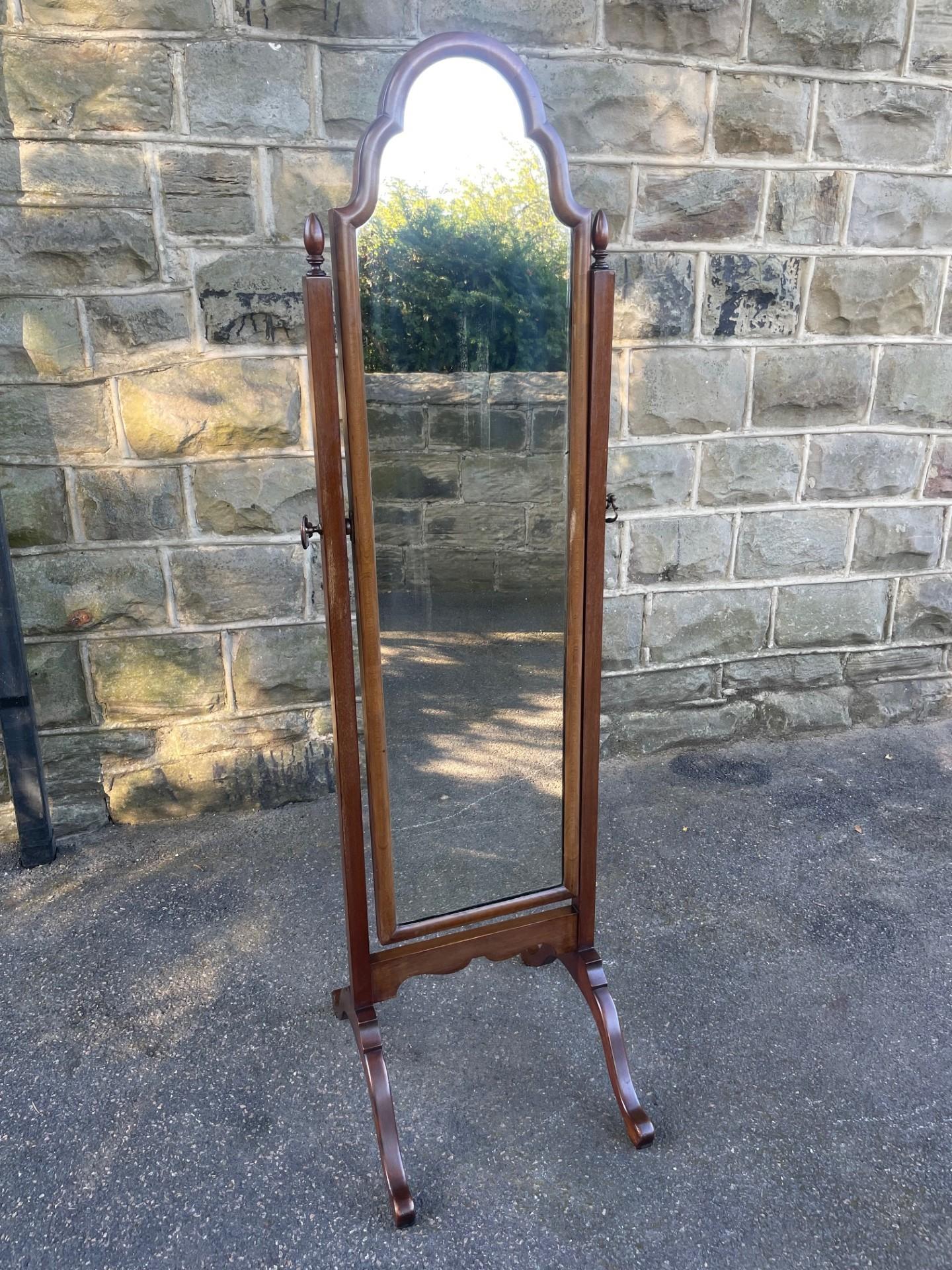 Antique Walnut Queen Anne Style Cheval Dressing Mirror (1 of 9) Antique Walnut Queen Anne Style Cheval Dressing Mirror (1 of 9)