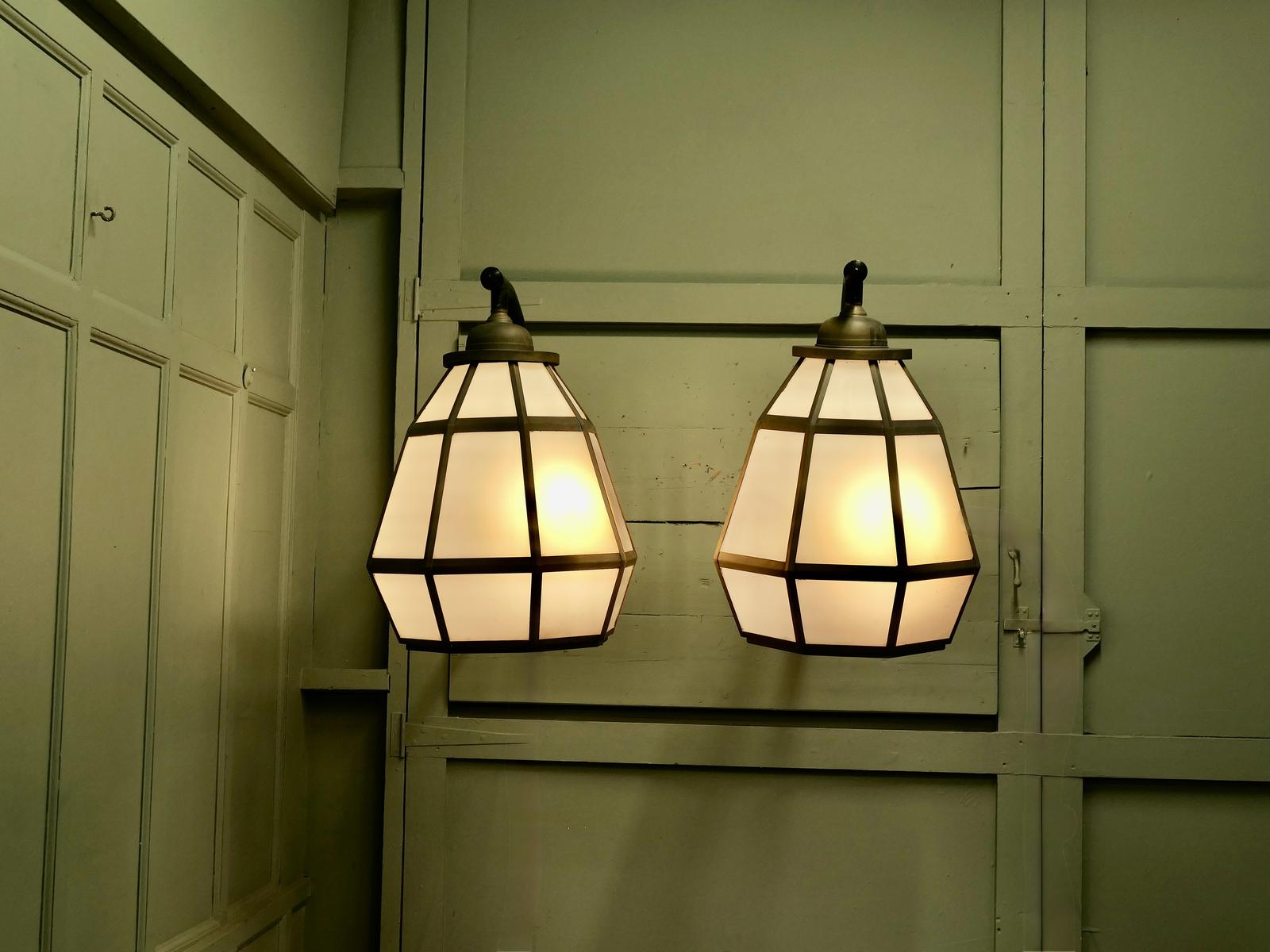 HUGE Pair of Brass Octagonal Wall Lanterns (1 of 6) HUGE Pair of Brass Octagonal Wall Lanterns (1 of 6)