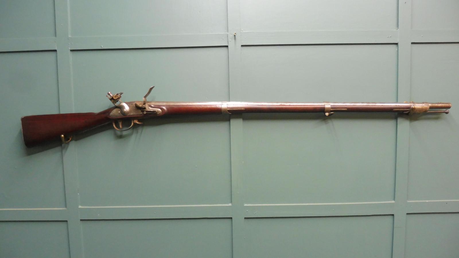 Late 18th Century Flintlock Musket / Rifle (1 of 18)