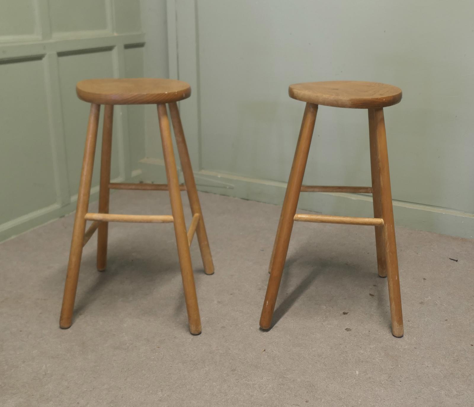 2 Tall Beech & Elm Farmhouse Kitchen Stools (1 of 6) 2 Tall Beech & Elm Farmhouse Kitchen Stools (1 of 6)