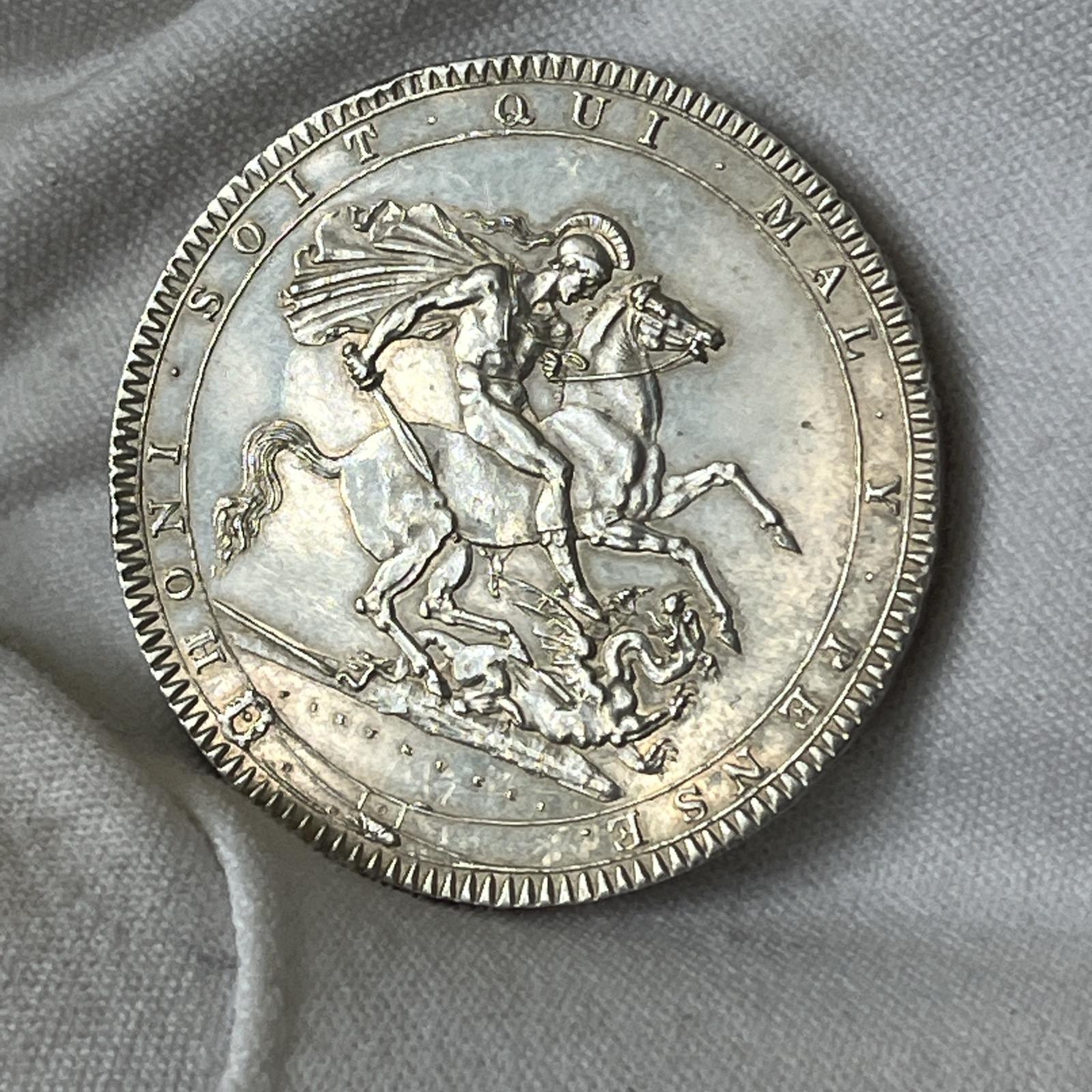 George III - 1819 LX Silver Crown (1 of 23)