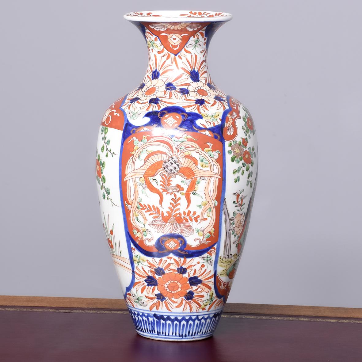 Large Baluster Shaped Imari Vase (1 of 8) Large Baluster Shaped Imari Vase (1 of 8)