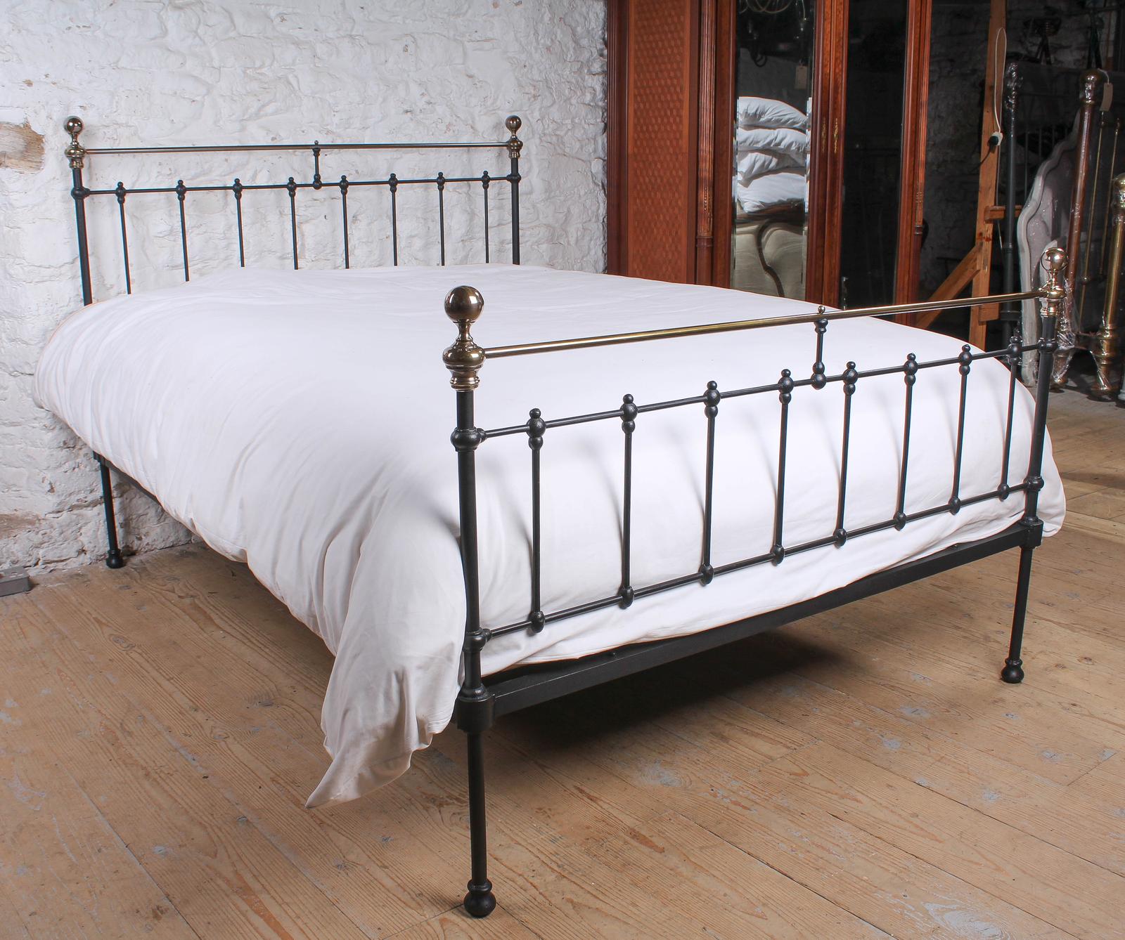Simply Lovely Lower Height Classic Victorian King Size Bed (1 of 7) Simply Lovely Lower Height Classic Victorian King Size Bed (1 of 7)