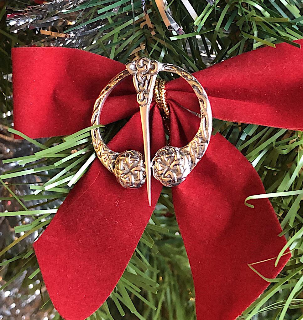 Scottish Kilt or Scarf Pin, Henderson & Horner, Glasgow 1949 (1 of 4)