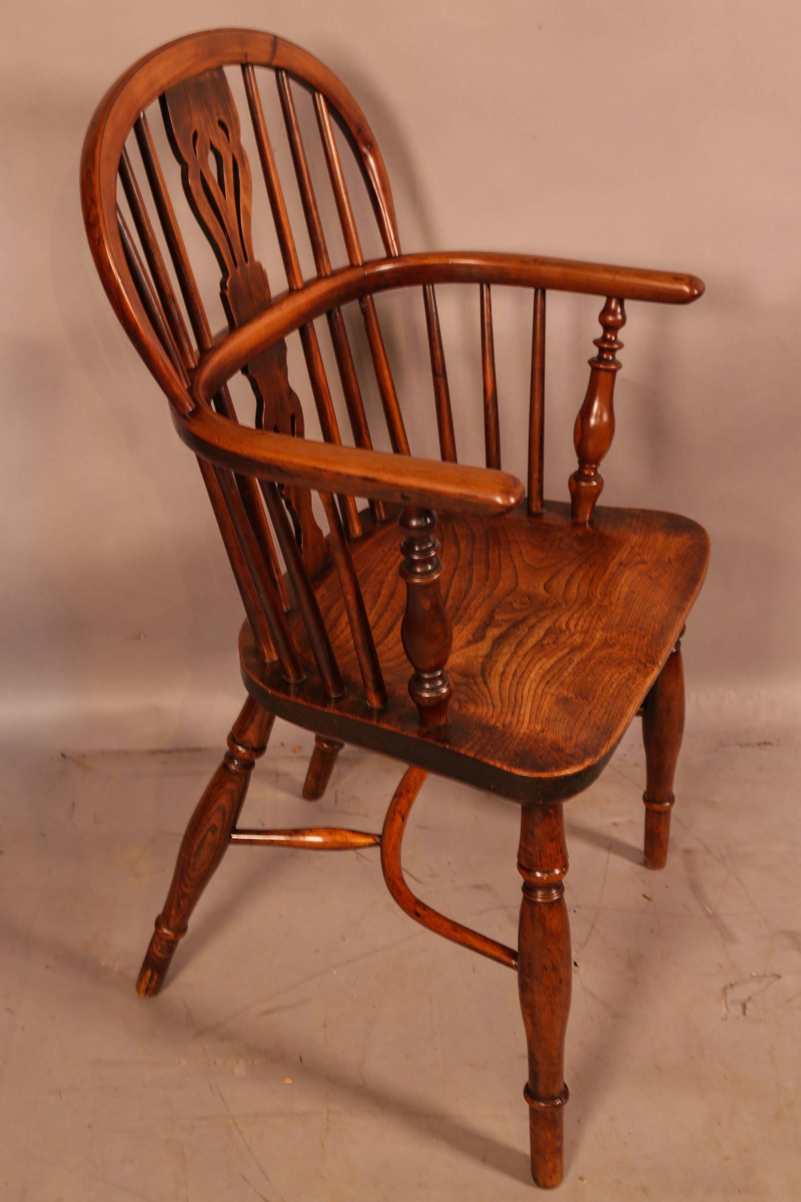 Good Yew Wood Low Back Windsor Chair Rockley (1 of 11)